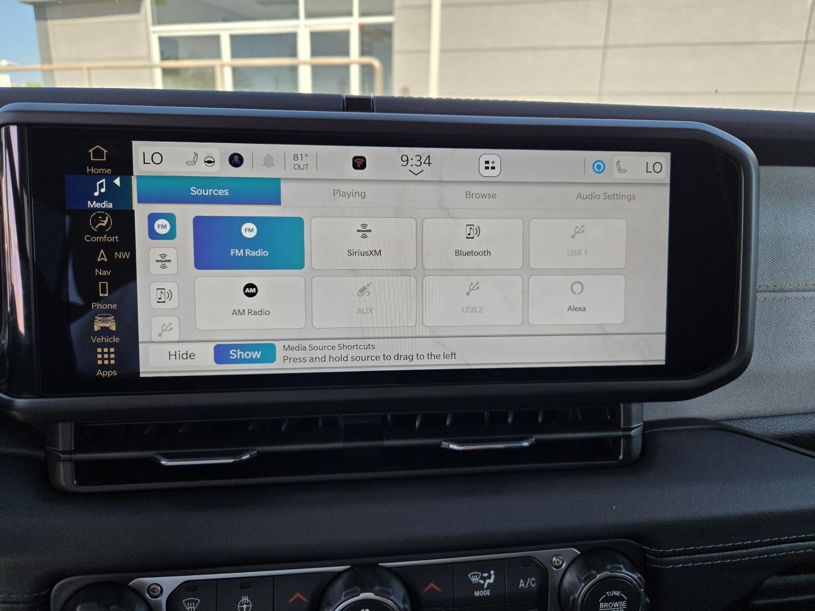 2025 Jeep Wrangler 4-Door Sahara - Photo 10