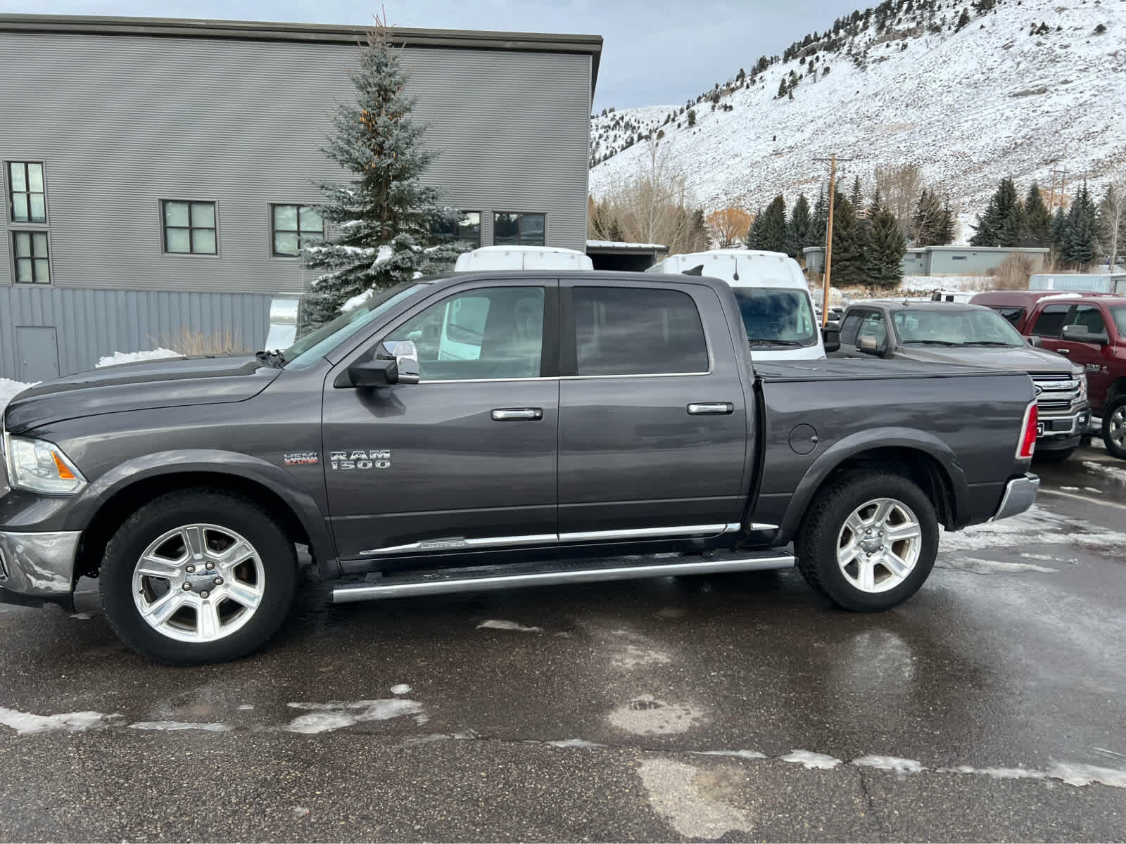 2016 RAM Ram 1500 Pickup Laramie Limited photo 15