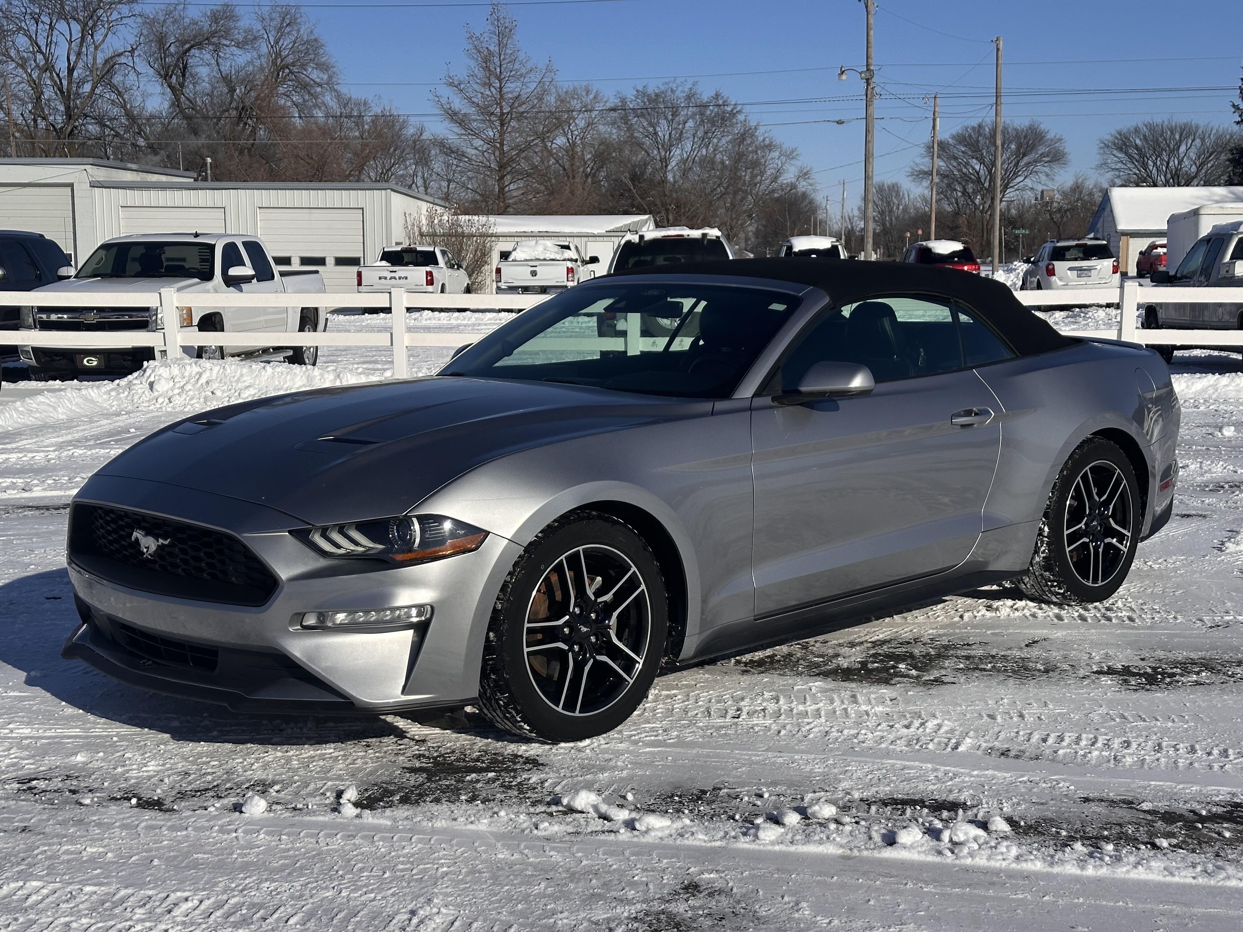 2021 Ford Mustang EcoBoost