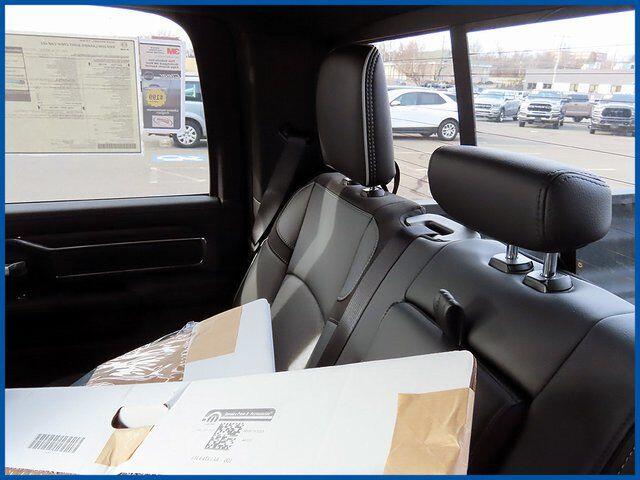 2026 RAM 2500 Laramie - Photo 12