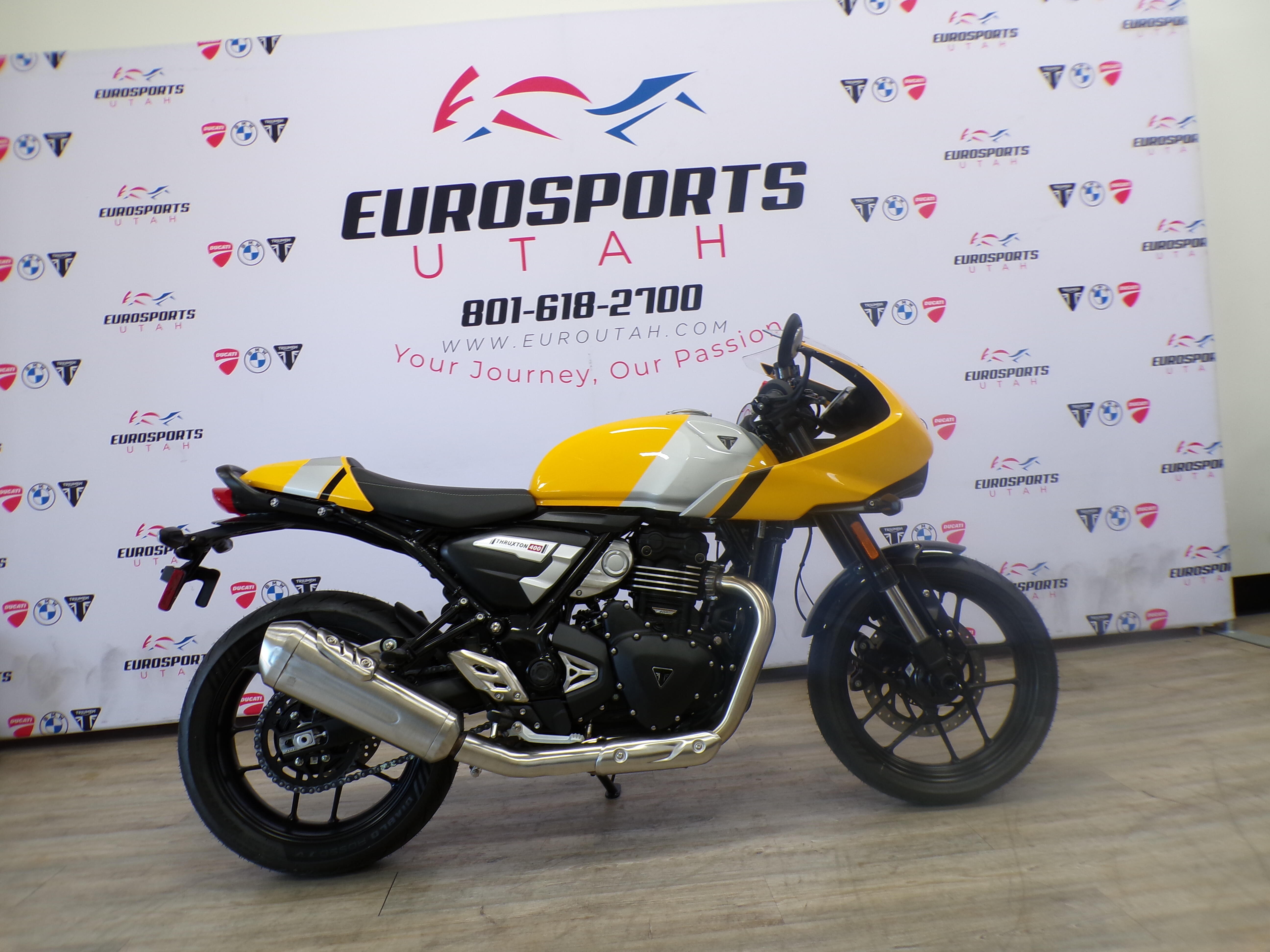 2026 Triumph Thruxton 400