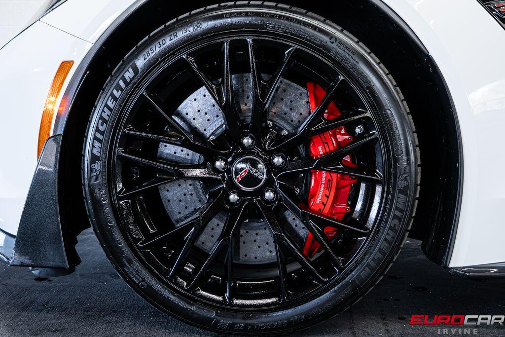 2015 Chevrolet Corvette Z06 3LZ *PREFERRED EQUIPMENT  PACK*Image 24