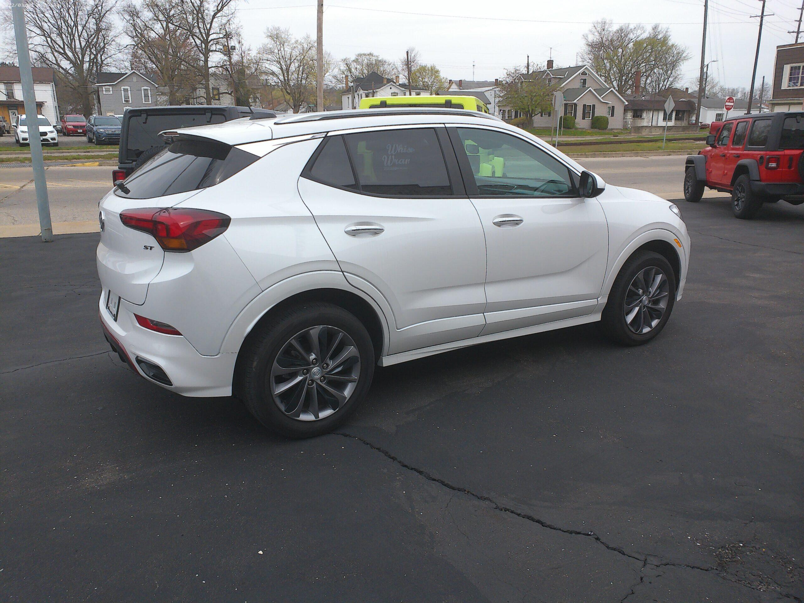 Used 2022 Buick Encore GX Select with VIN KL4MMESL2NB142995 for sale in Connersville, IN
