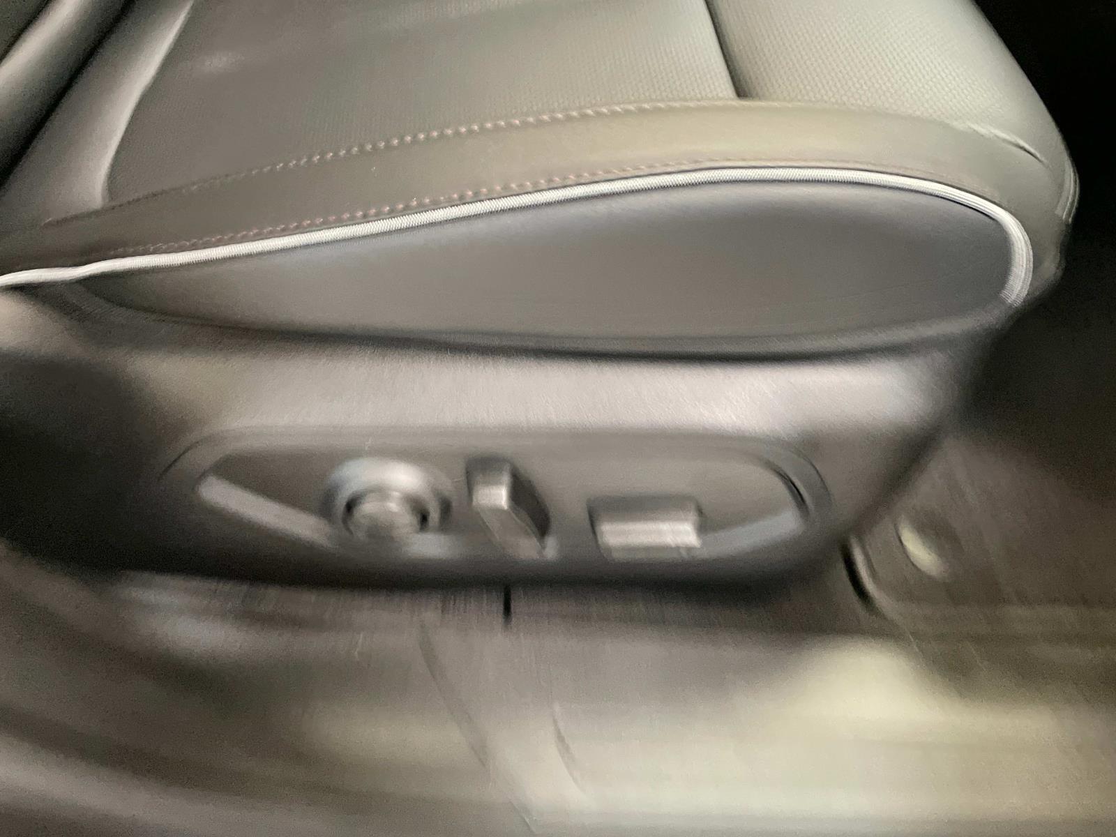 2025 Jeep Wagoneer S Limited - Photo 18
