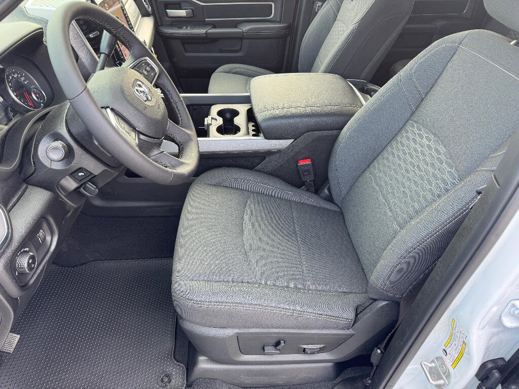 2026 RAM 2500 Big Horn - Photo 10