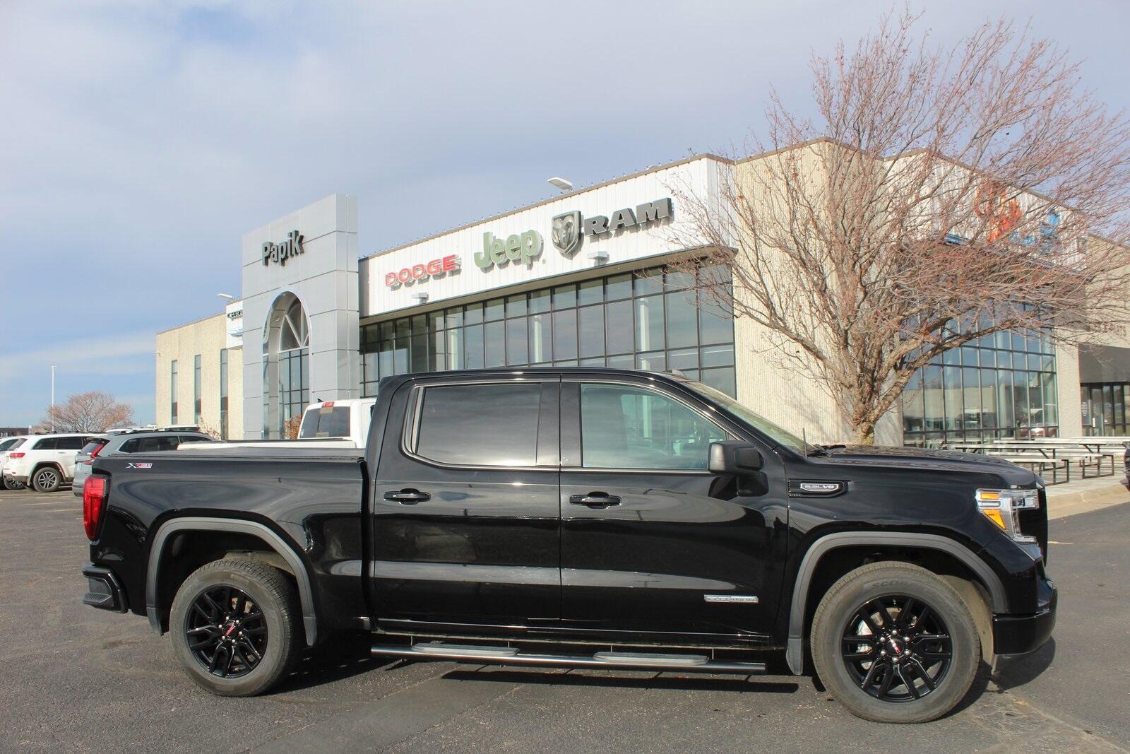 Used 2022 GMC Sierra 1500 Limited Elevation with VIN 3GTU9CED6NG164800 for sale in Luverne, Minnesota