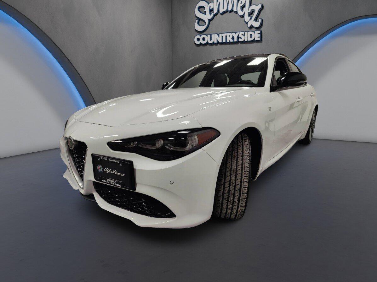 2024 Alfa Romeo Giulia Ti - Photo 12