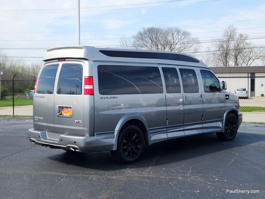2023 GMC Savana Cargo Work Van - Photo 16