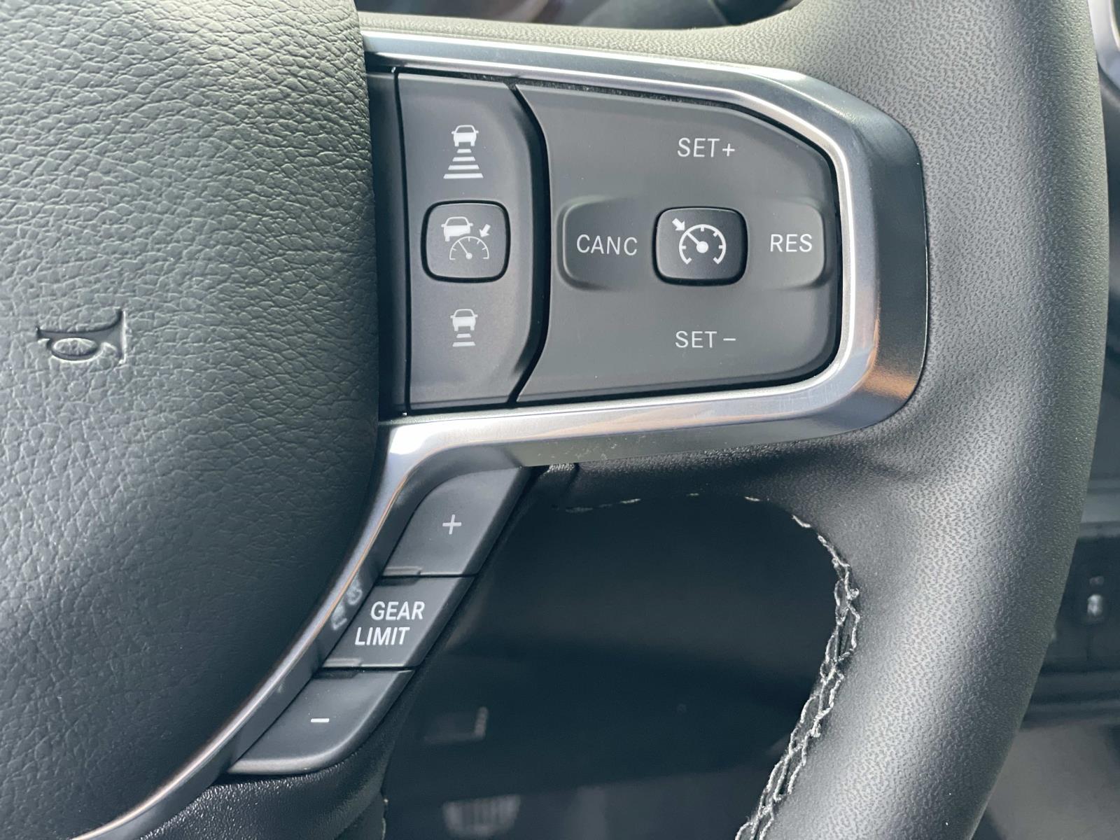 2026 RAM 3500 Laramie - Photo 12