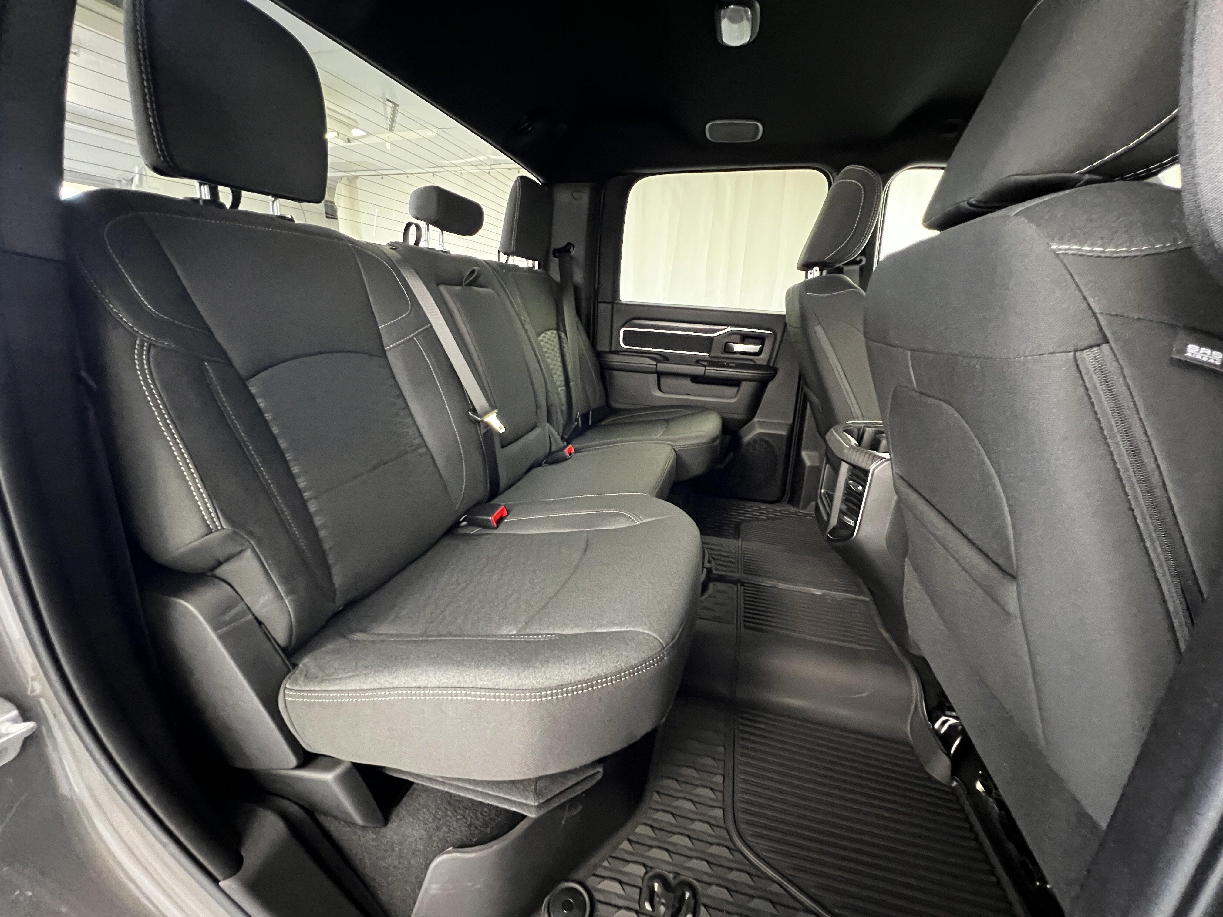 2027 RAM Ram 3500 Pickup Big Horn - Photo 27