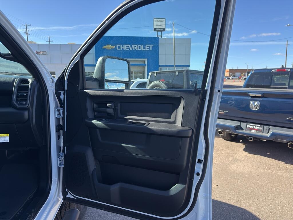 2026 RAM 2500 Tradesman - Photo 17