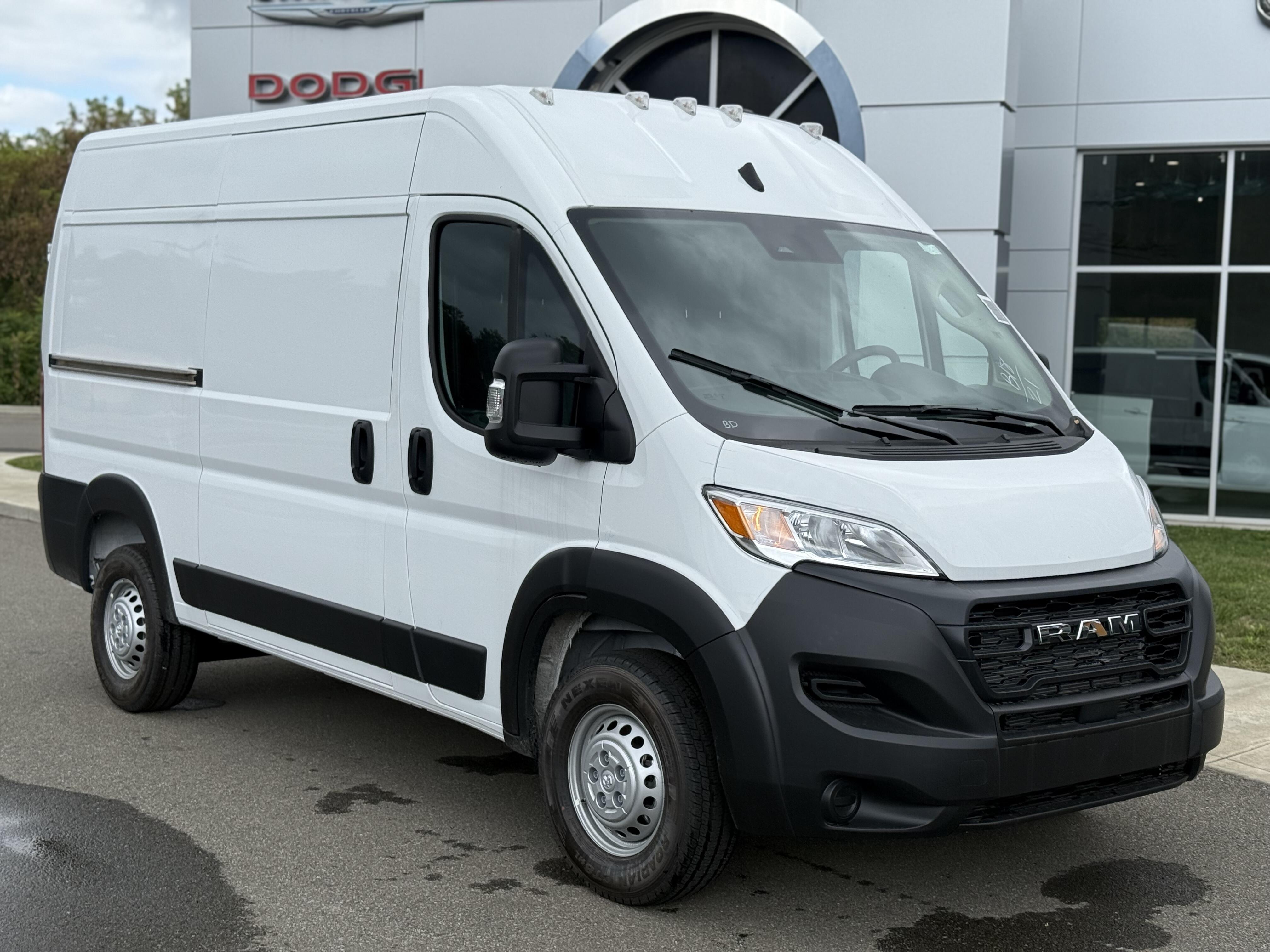 2025 RAM ProMaster Cargo Van Base