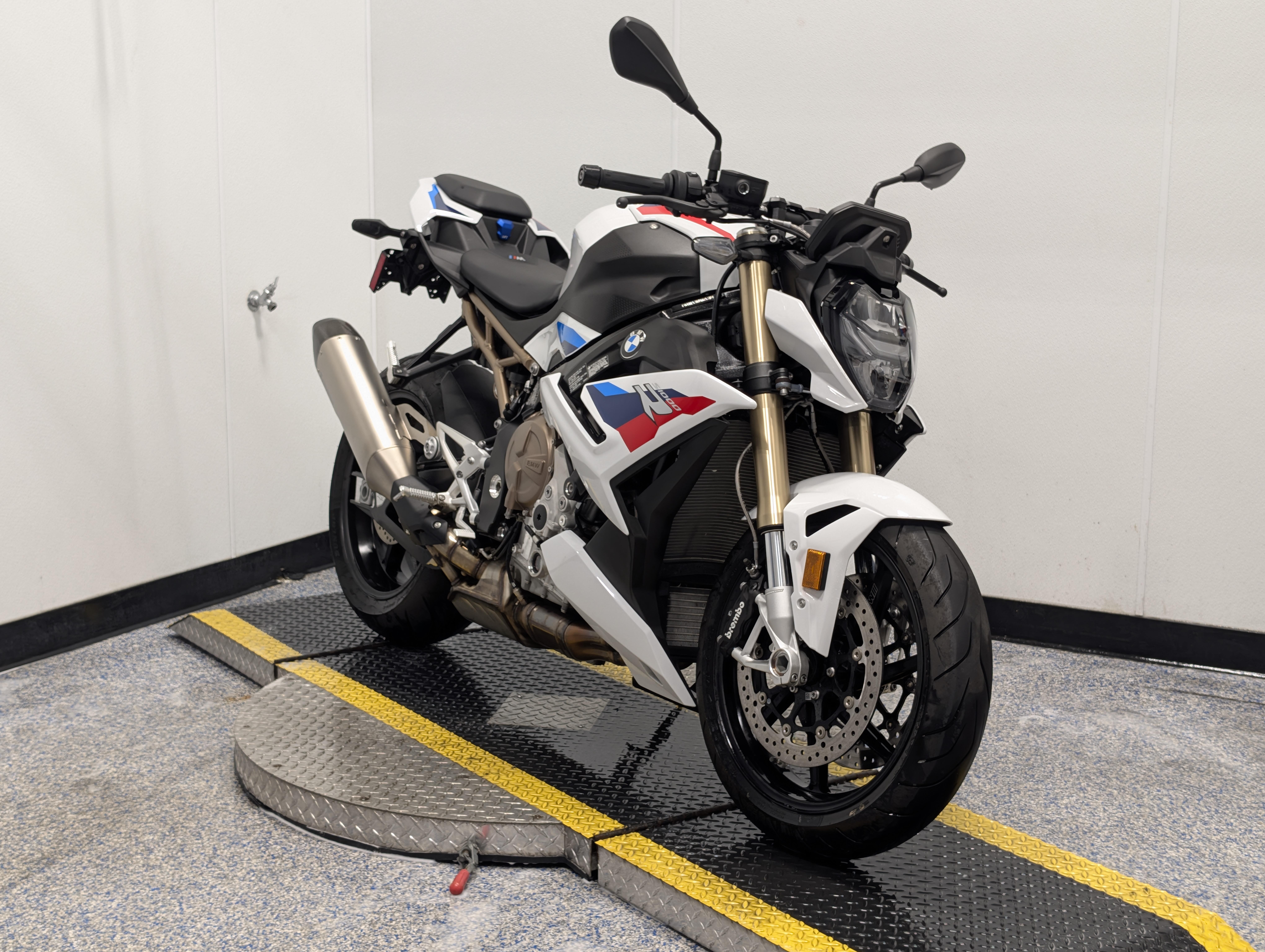 2023 BMW S 1000 R