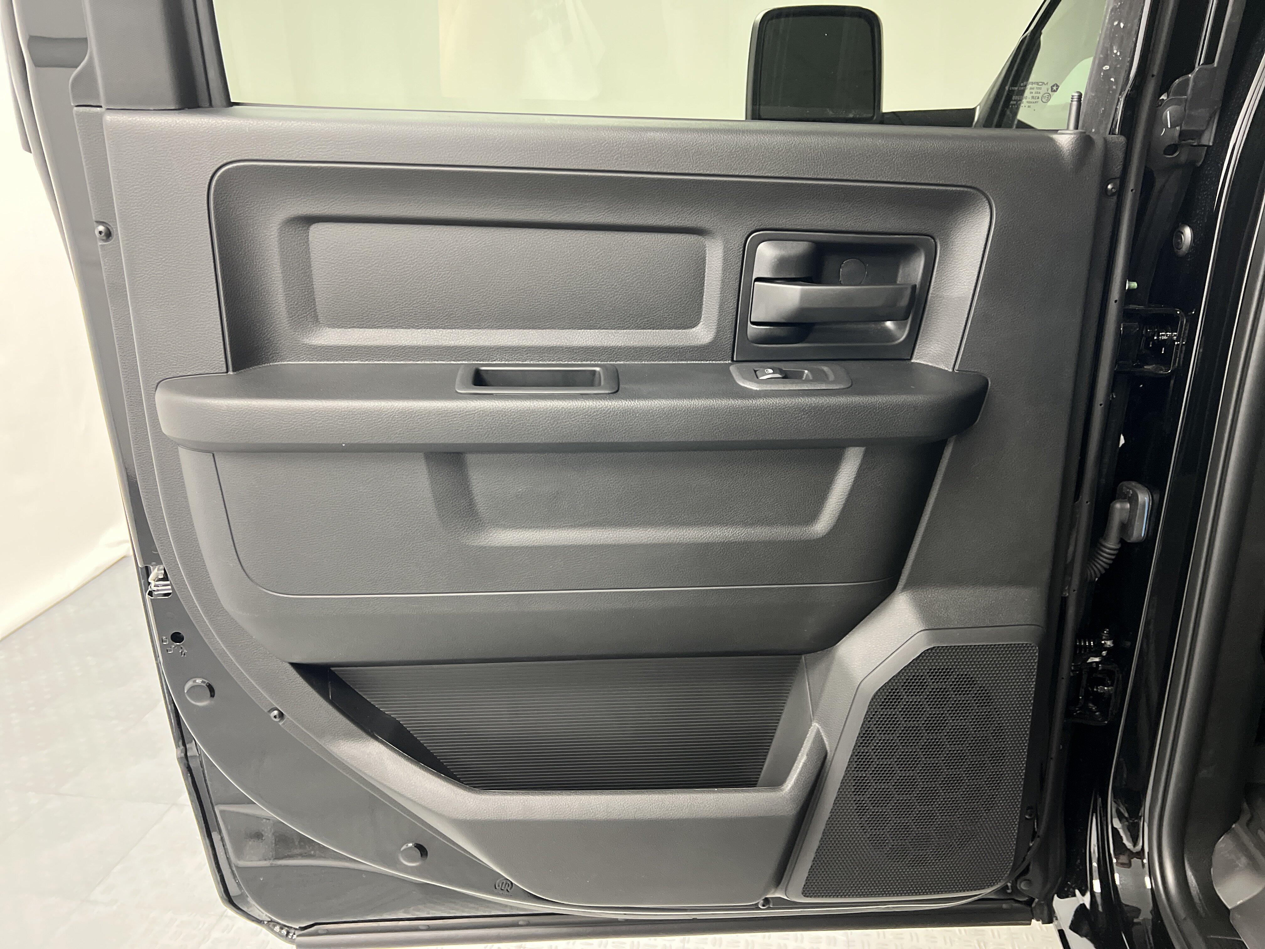 2027 RAM Ram 3500 Pickup Tradesman - Photo 34