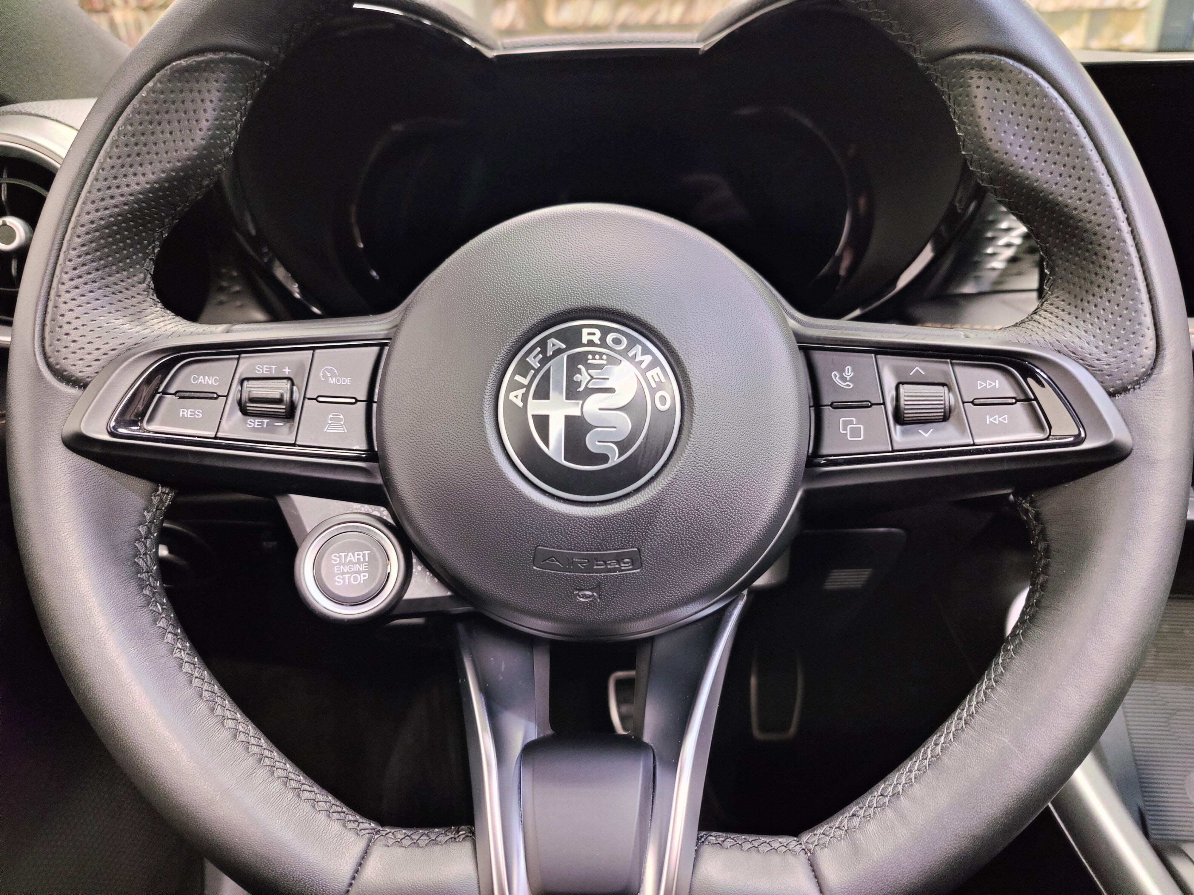 2025 Alfa Romeo Tonale Base - Photo 20