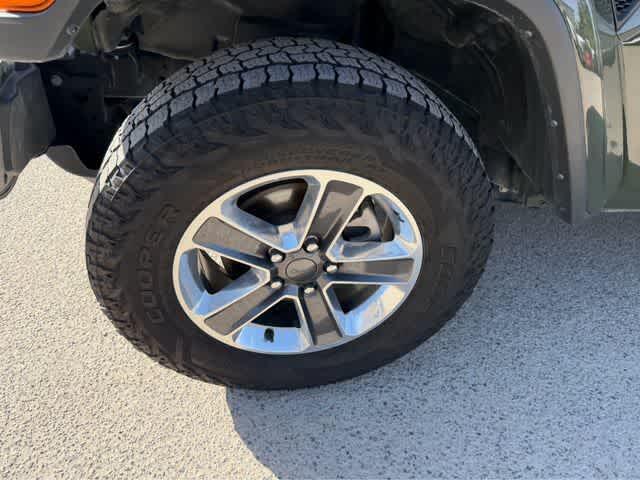 2023 Jeep Wrangler 4-Door Sahara - Photo 18