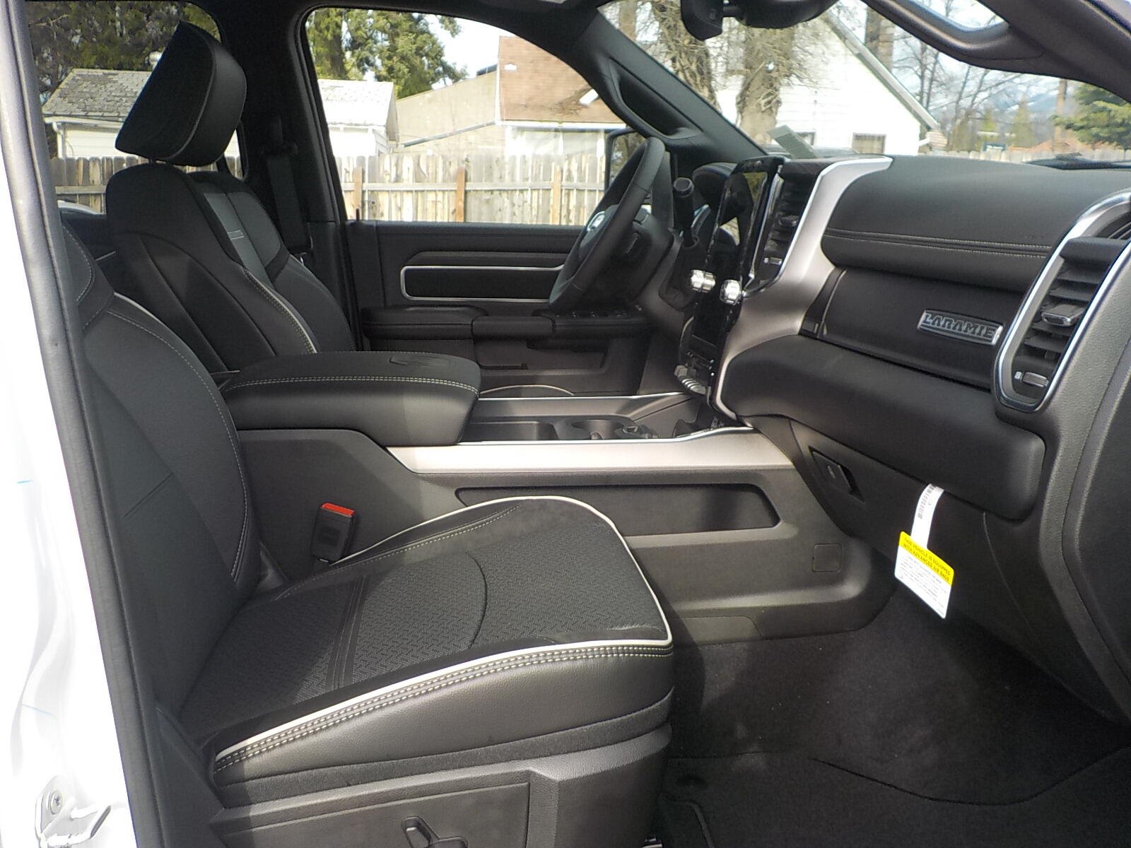 2026 RAM 2500 Laramie - Photo 14