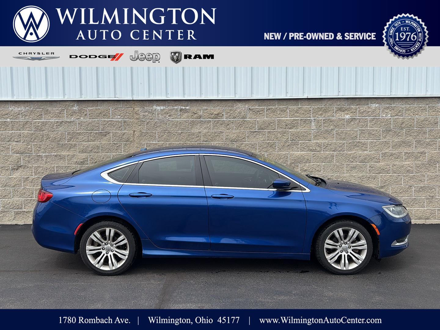 2015 Chrysler 200 Limited's photo