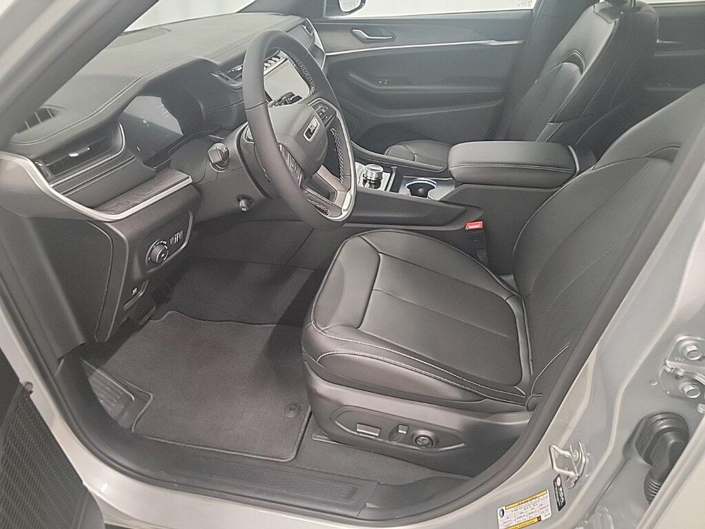 2025 Jeep Grand Cherokee L Limited - Photo 13