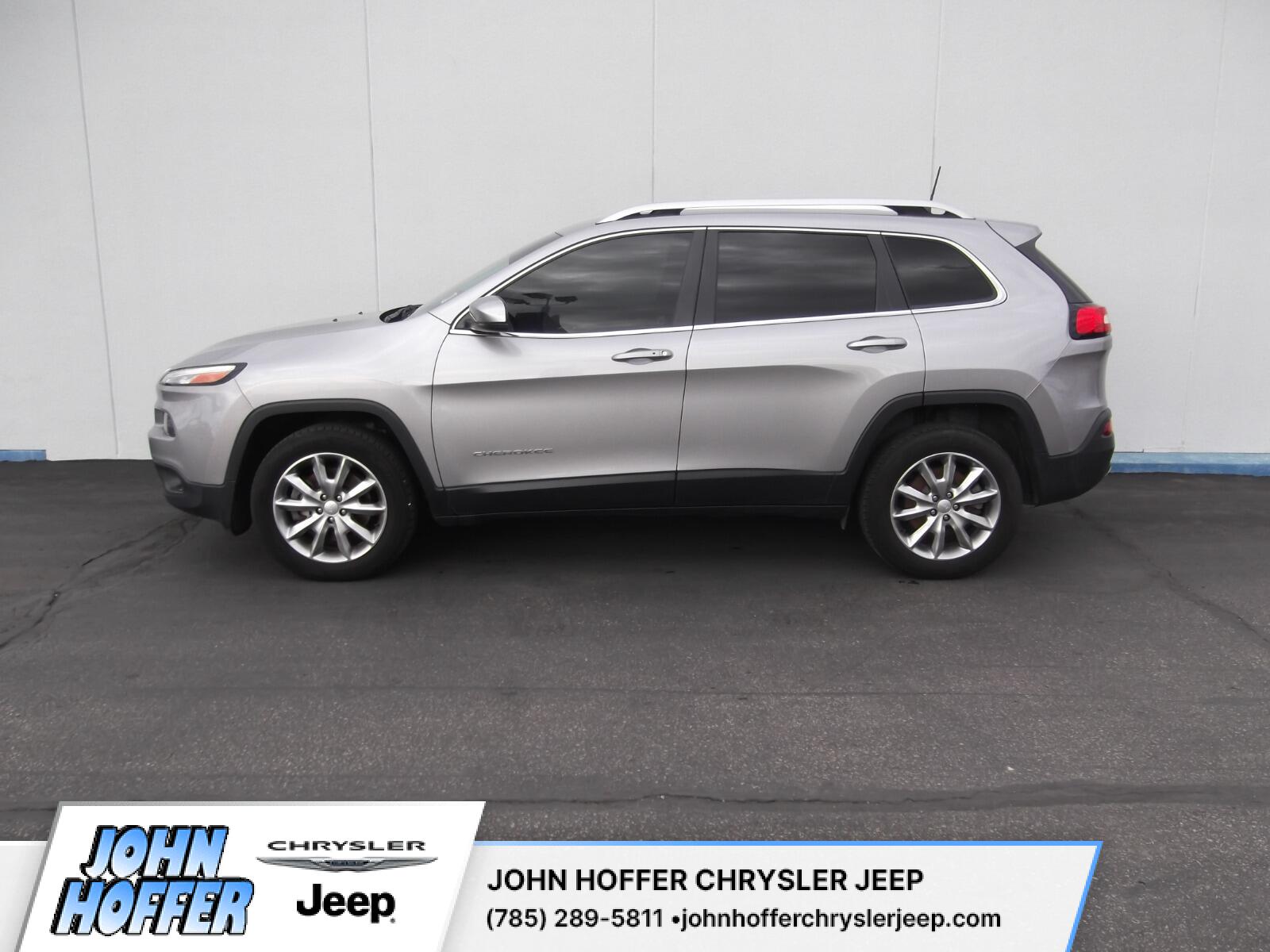 Used 2017 Jeep Cherokee Limited with VIN 1C4PJMDBXHD216215 for sale in Topeka, KS