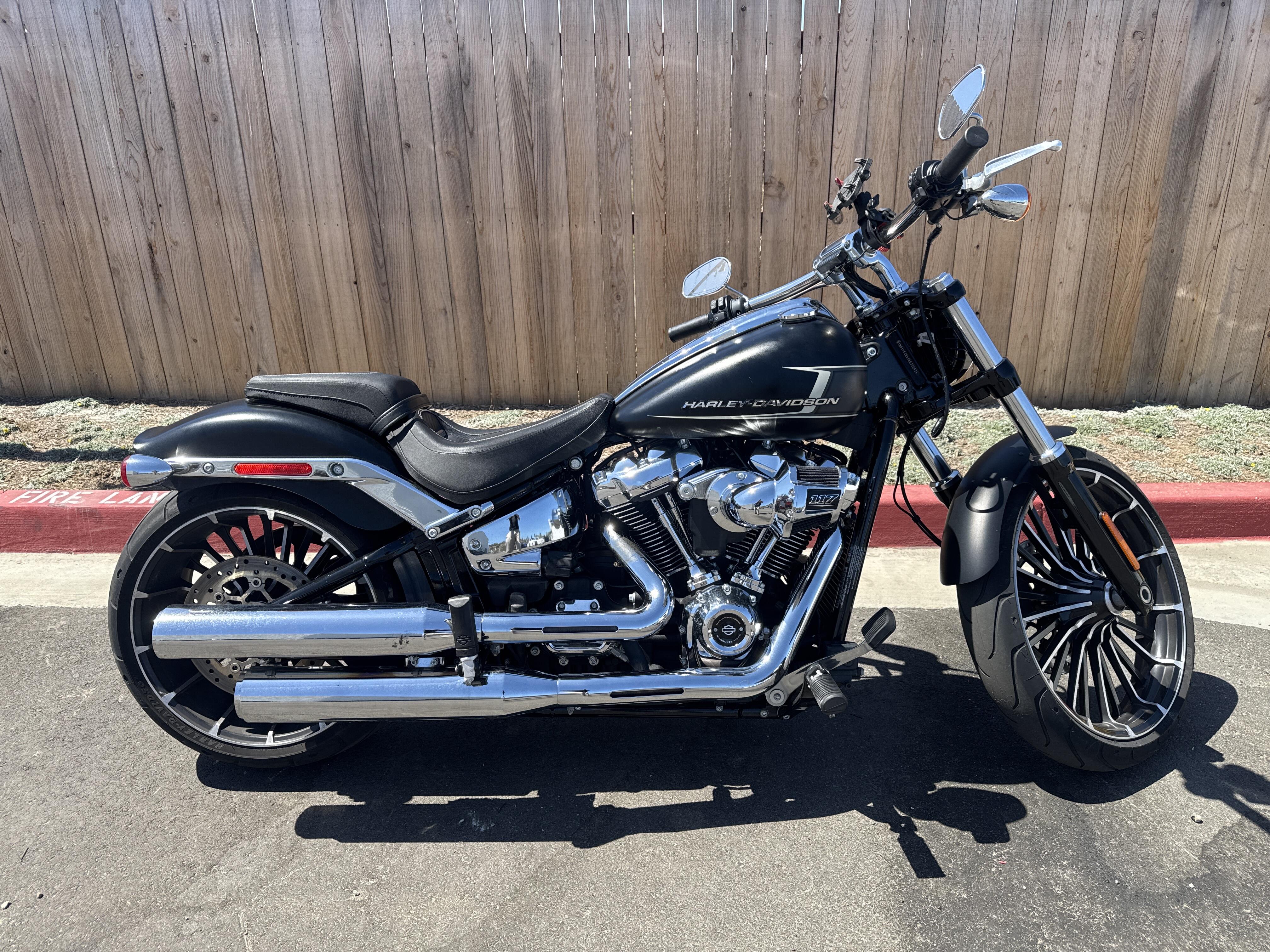 2023 Harley-Davidson FXBR Softtail Breakout 117