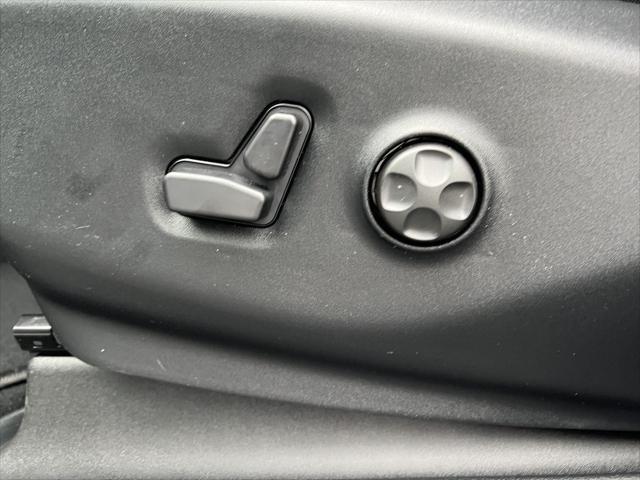 2026 Chrysler Pacifica Select - Photo 19