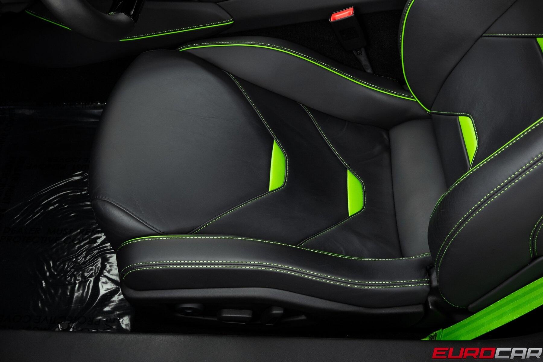 2023 Lamborghini Huracan EVO RWD *HIGH GLOSS BLACK STYLE PACKAGE* Image 39