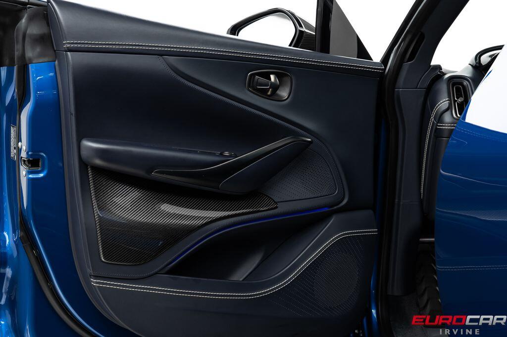 2023 Aston Martin DBX 707 *HUGE CARBON OPTIONS * TRI-COLOR INTERIOR*Image 29