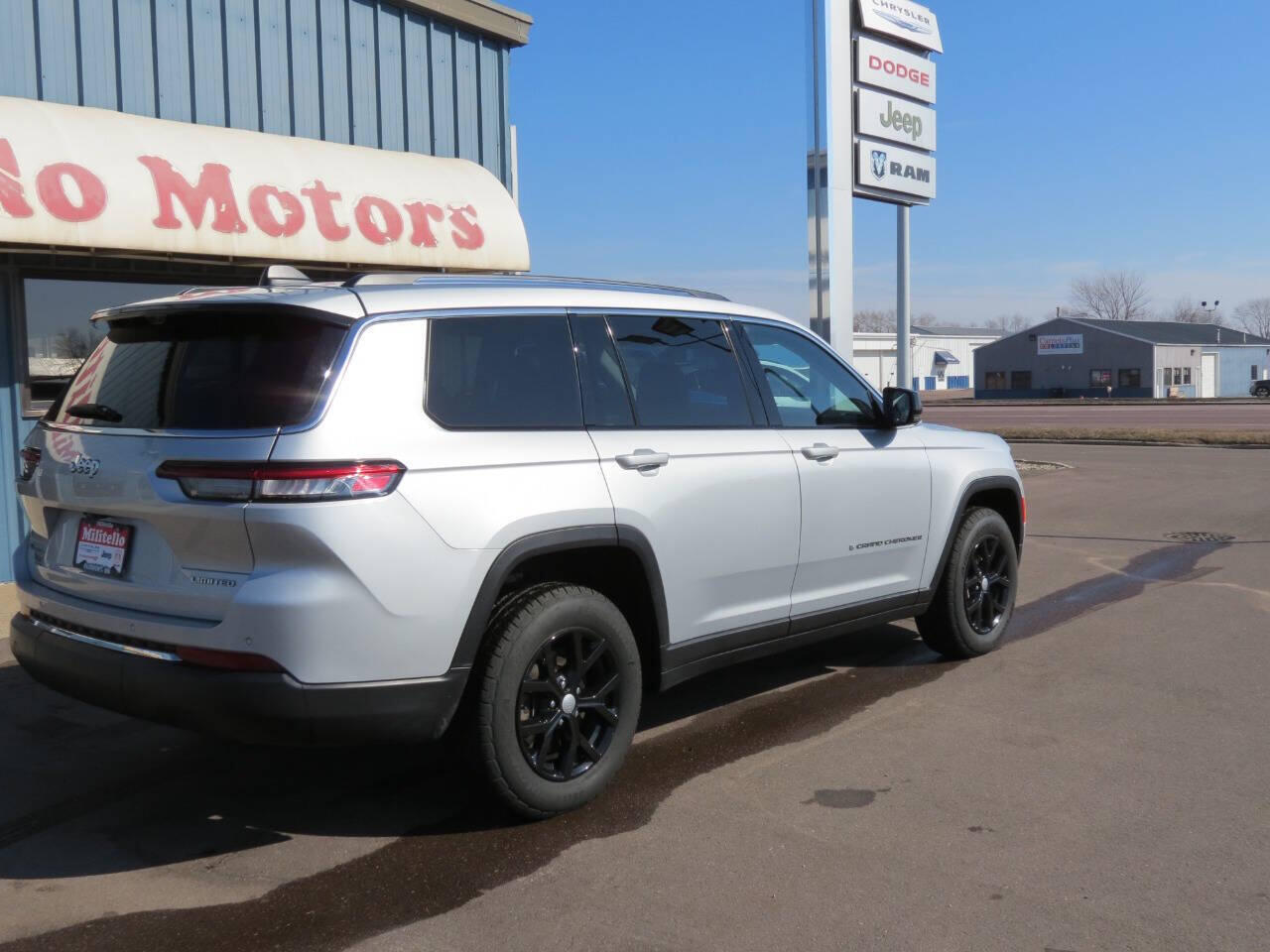 Used 2022 Jeep Grand Cherokee L Limited with VIN 1C4RJKBG8N8578902 for sale in Fairmont, Minnesota