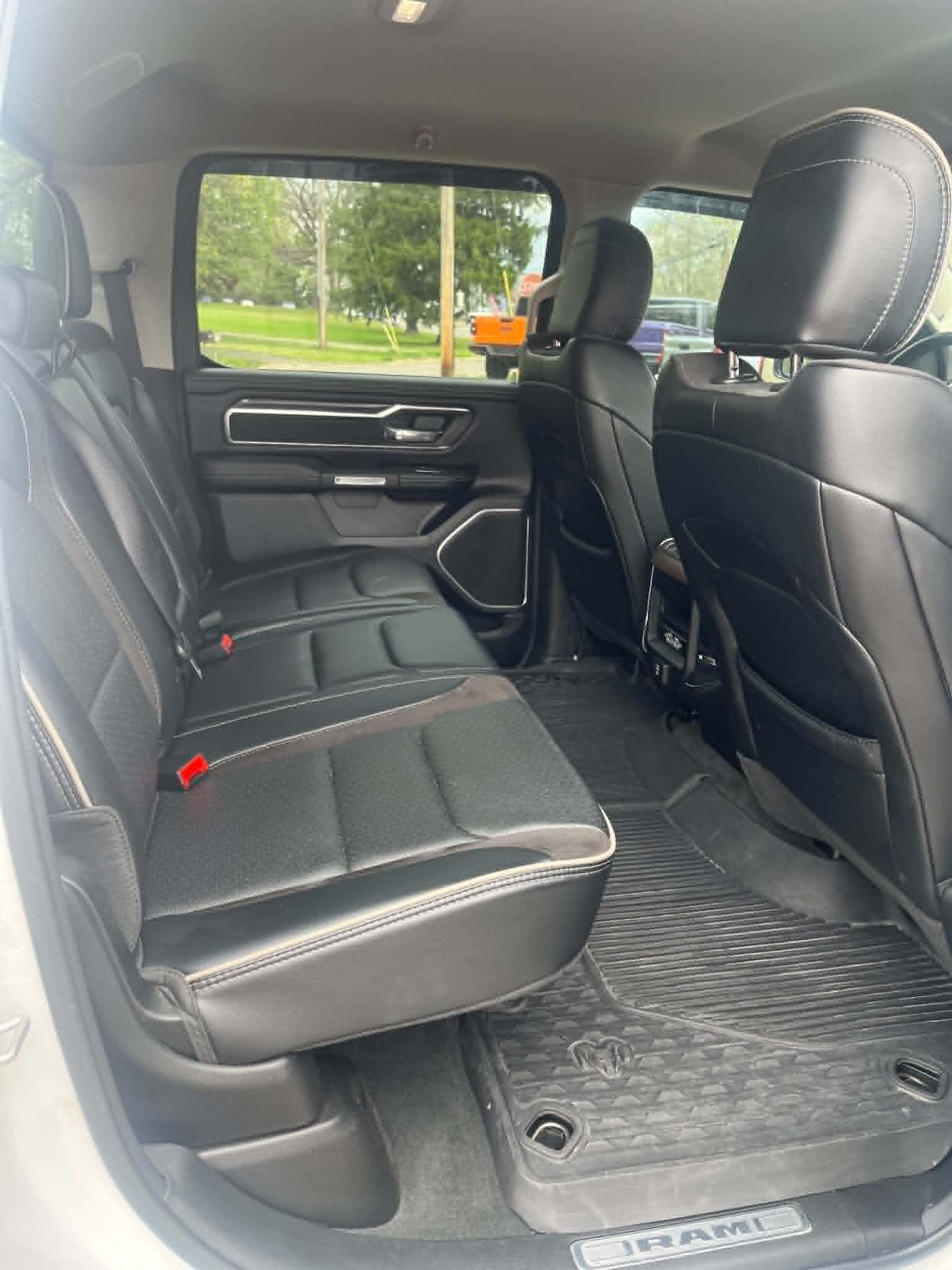 2022 RAM Ram 1500 Pickup Laramie - Photo 12
