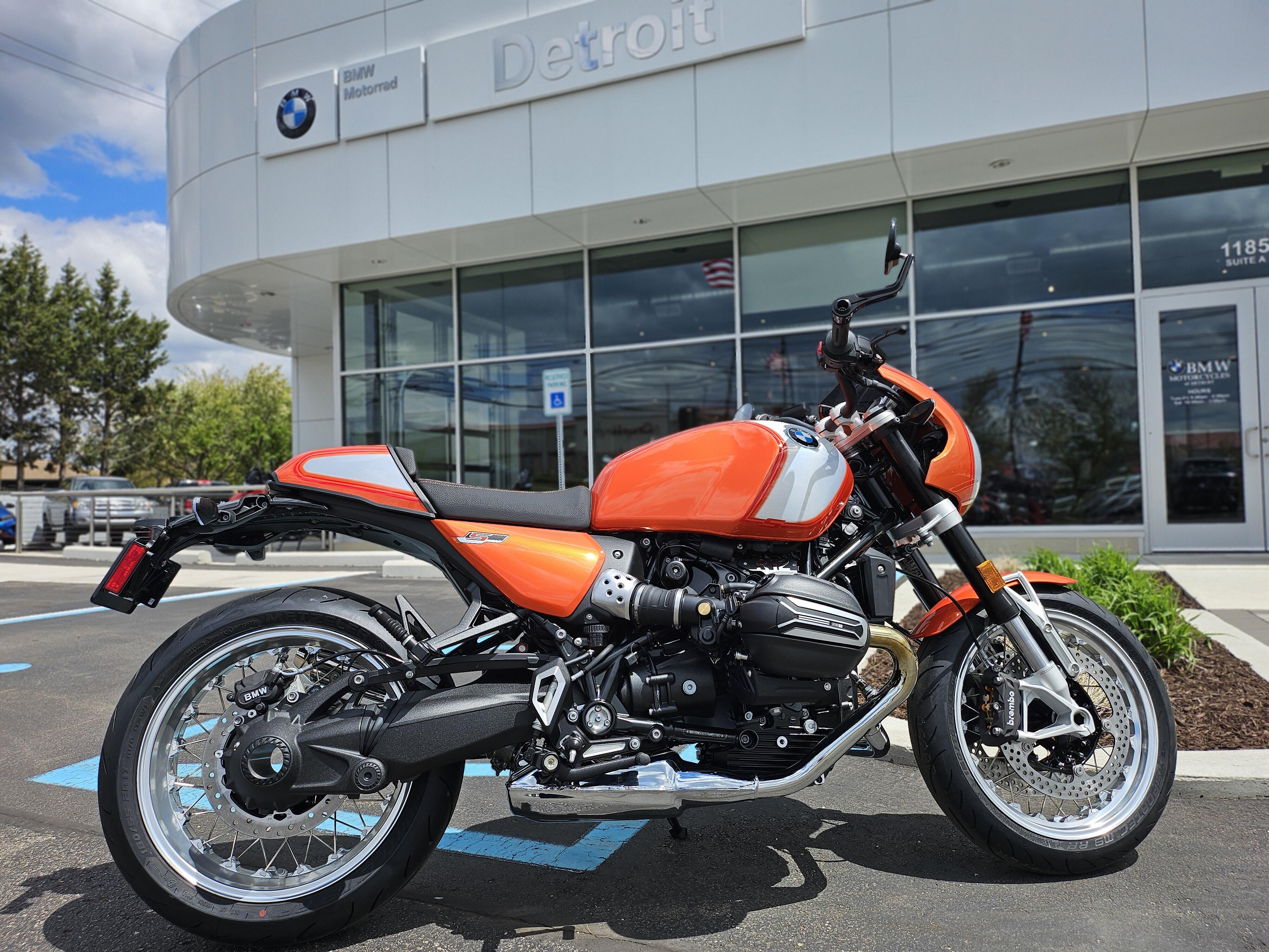 2026 BMW R12 S
