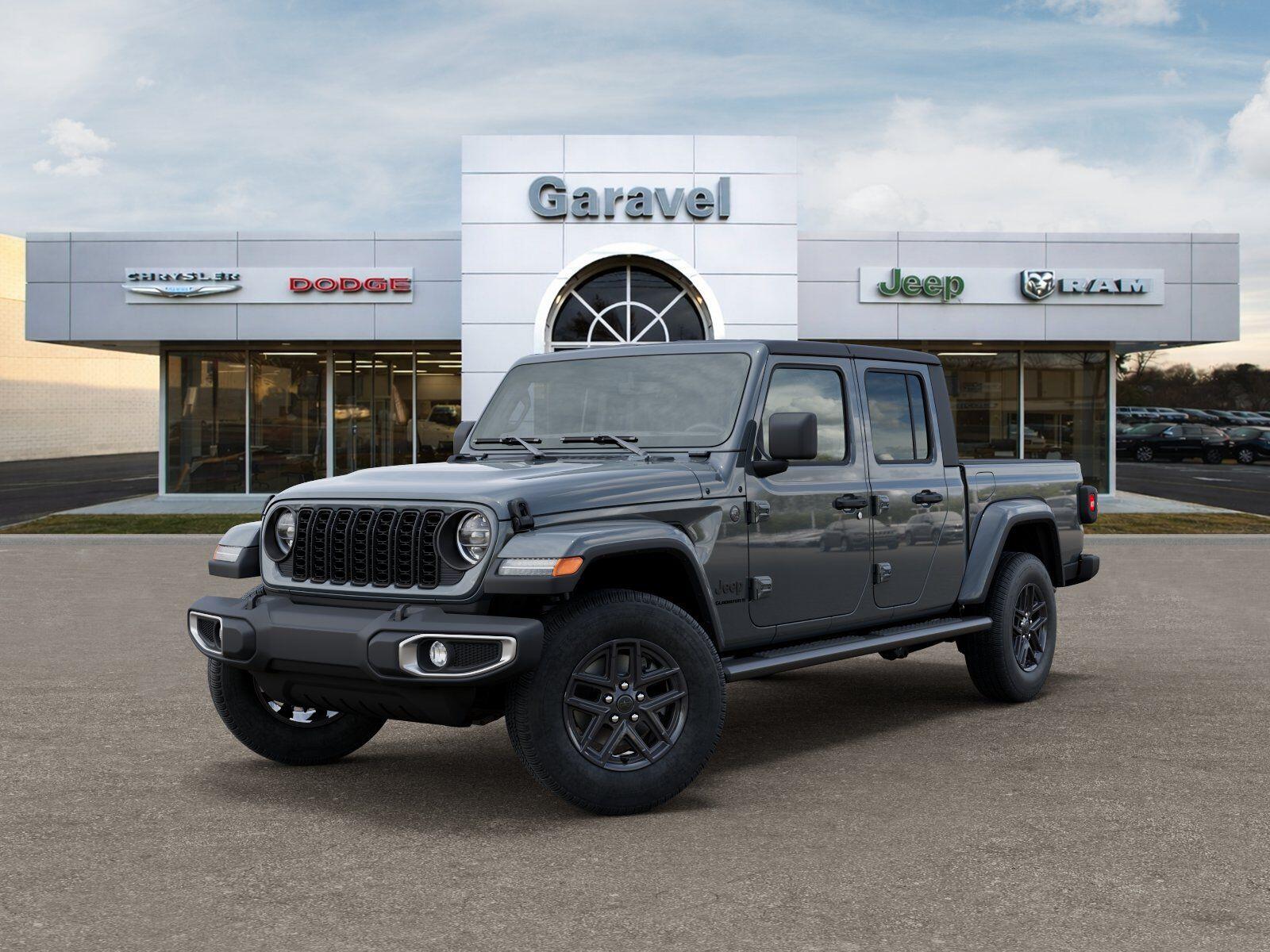 2026 Jeep Gladiator Sport S Auto's photo