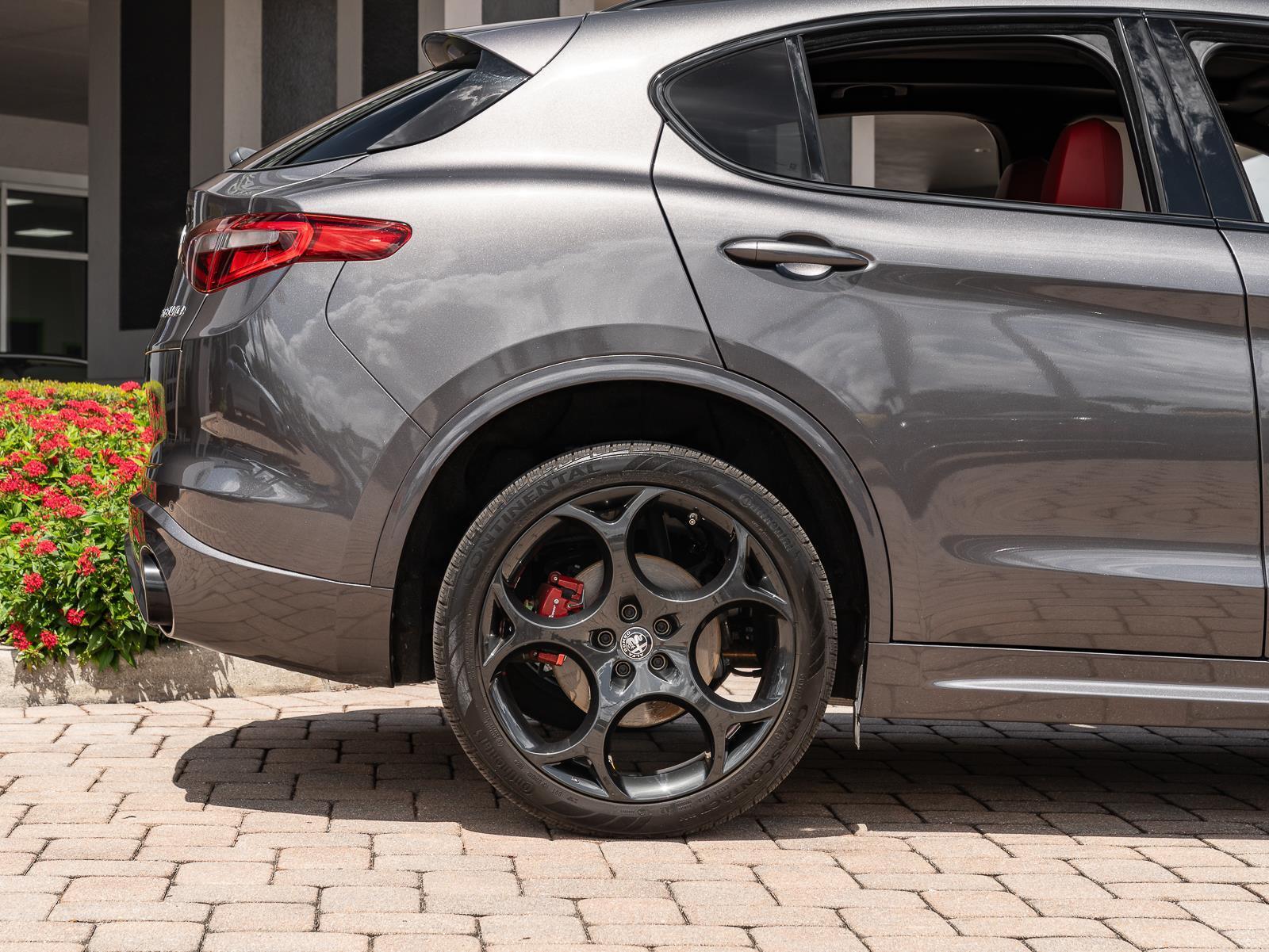 Used 2023 Alfa Romeo Stelvio Veloce