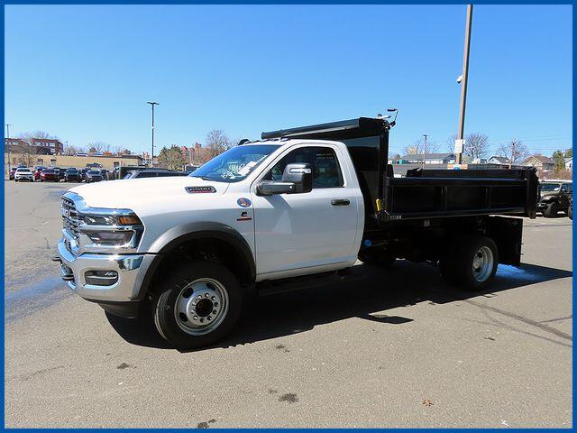 2026 RAM 5500 Chassis Cab 5500 Tradesman Chassis Regular Cab 4x4 84' Ca