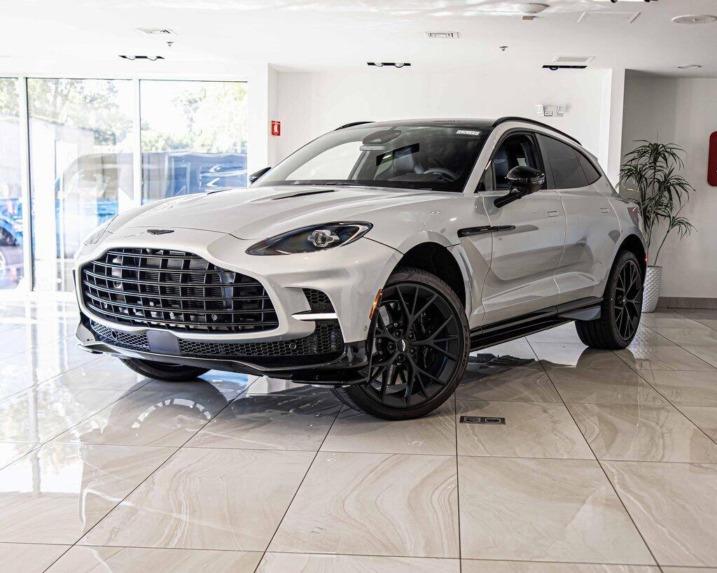 2026 Aston Martin DBX 707