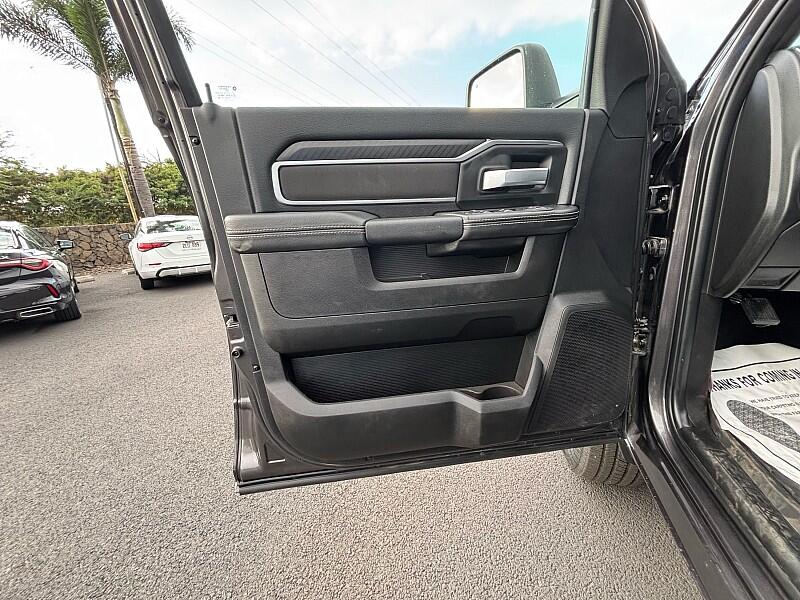 2025 RAM 3500 Big Horn - Photo 9