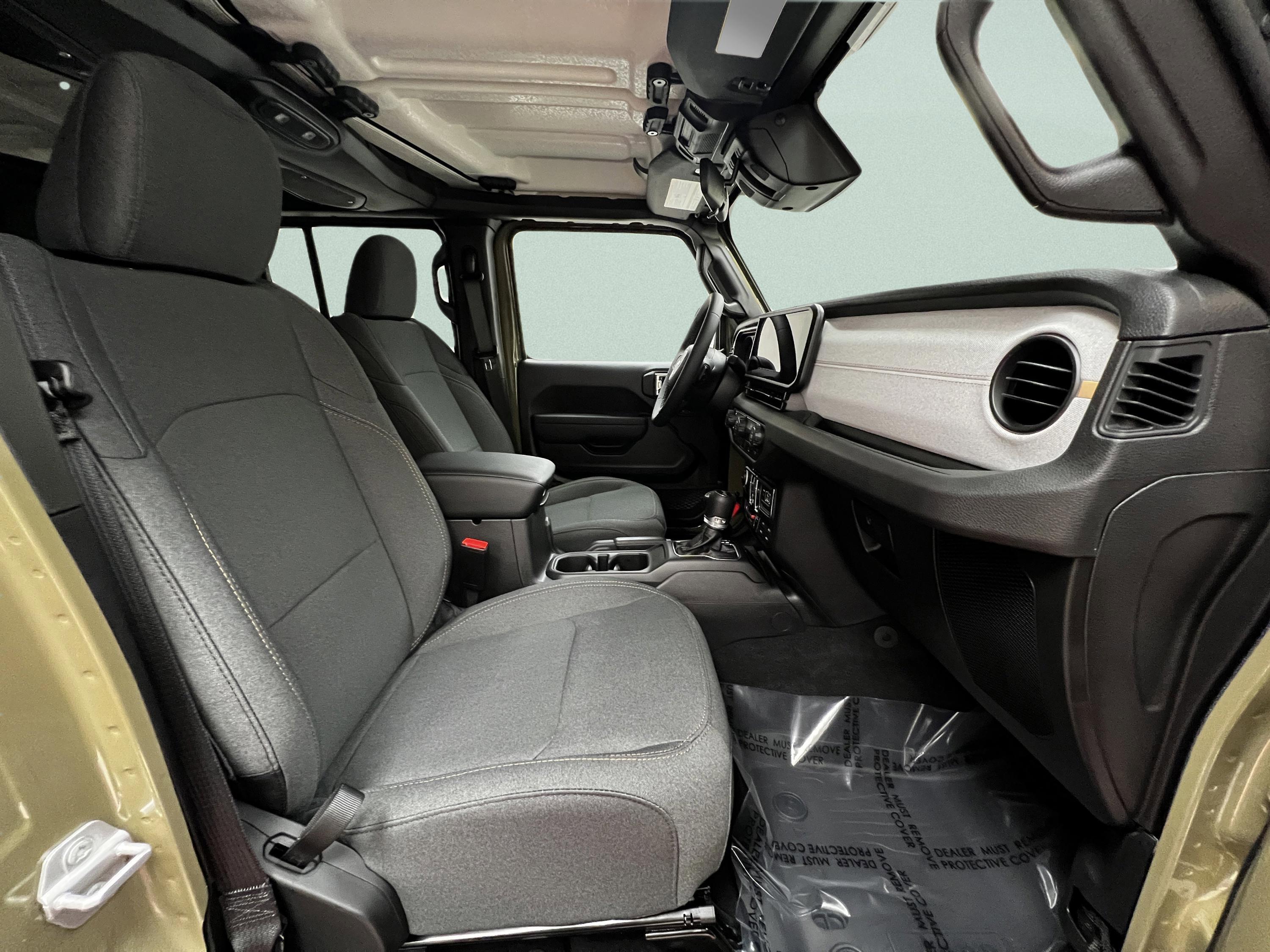 2026 Jeep Wrangler 4-Door Willys - Photo 30
