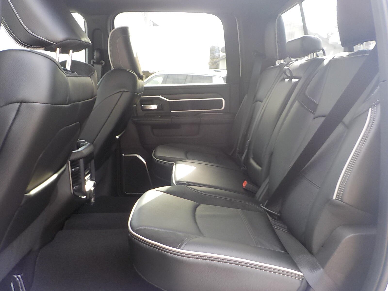2026 RAM 2500 Laramie - Photo 9