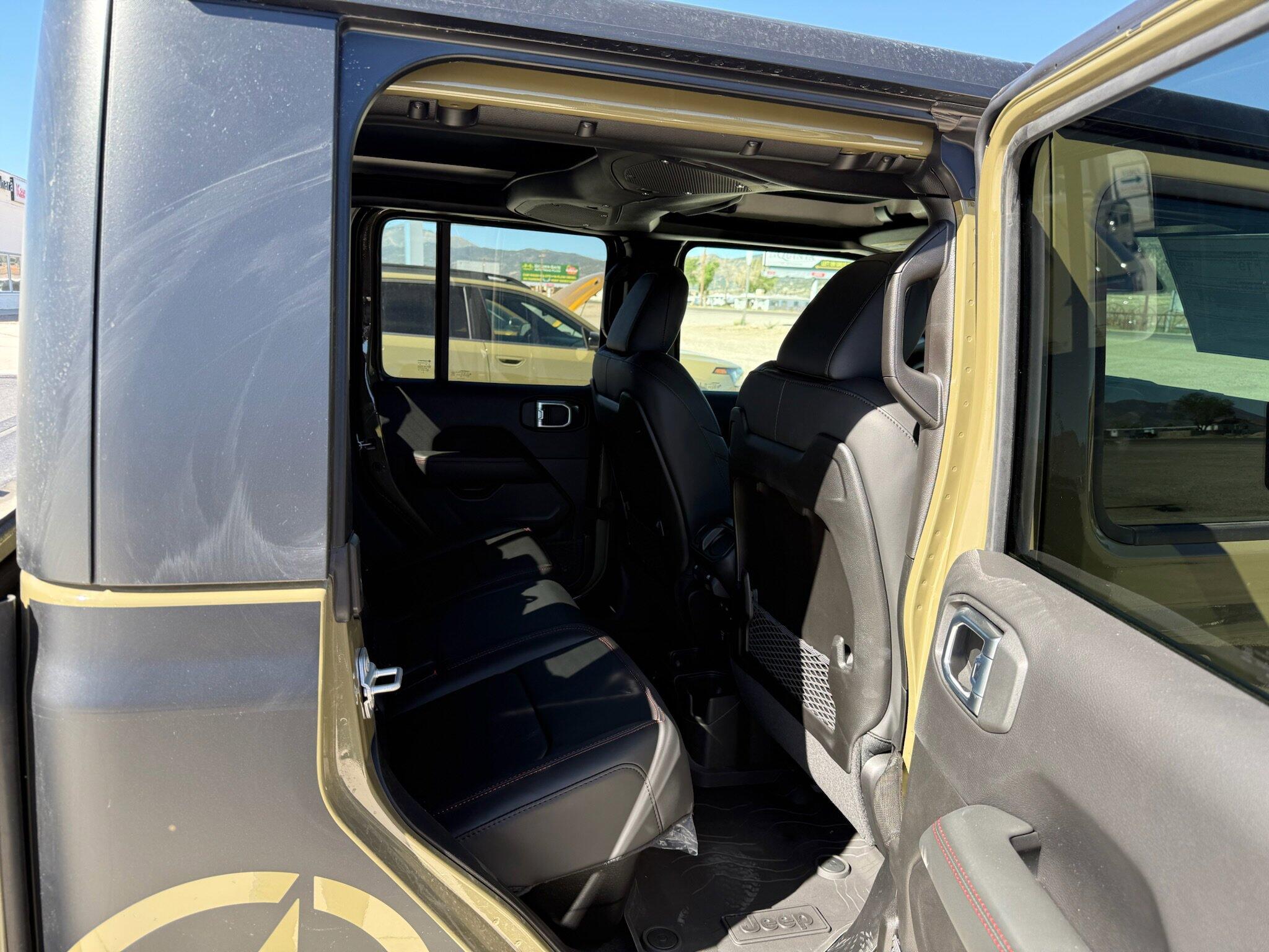2026 Jeep Gladiator Rubicon - Photo 18