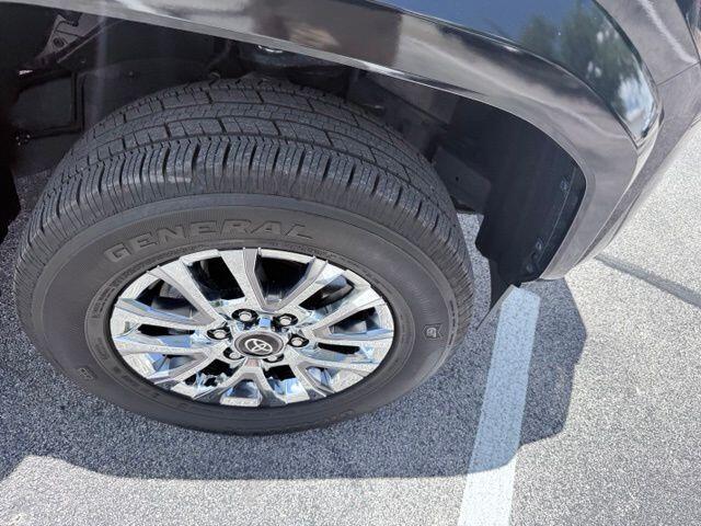 2025 Toyota Tacoma Limited - Photo 14