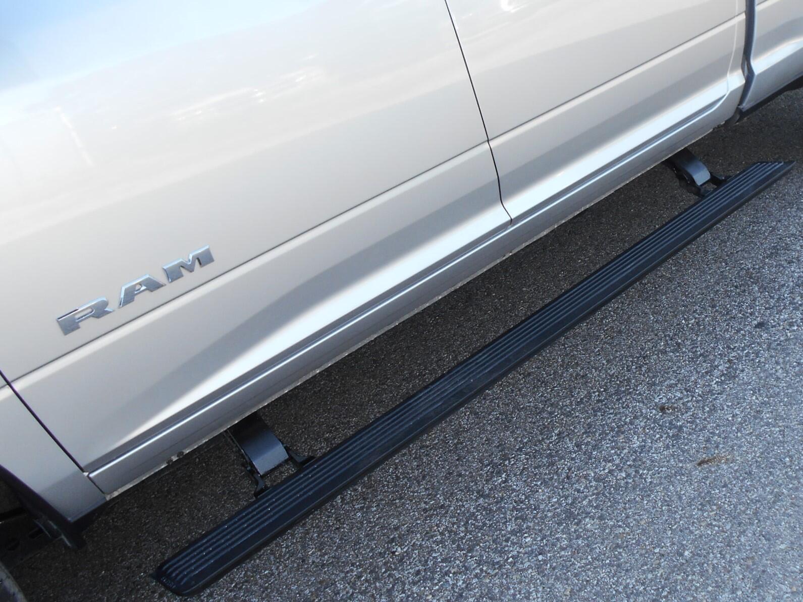 2026 RAM 2500 Laramie - Photo 13