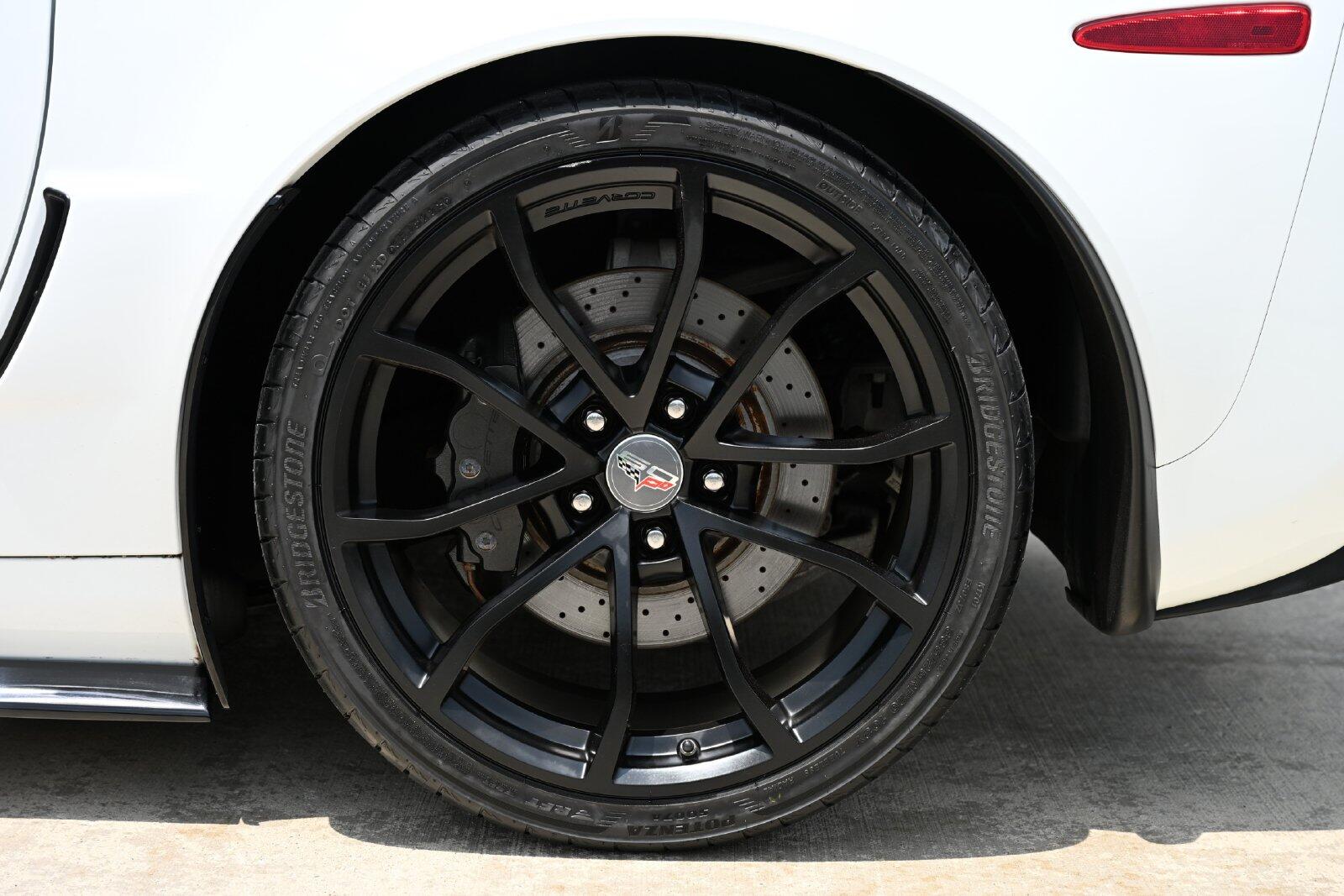 2013 Chevrolet Corvette 427 - Photo 11