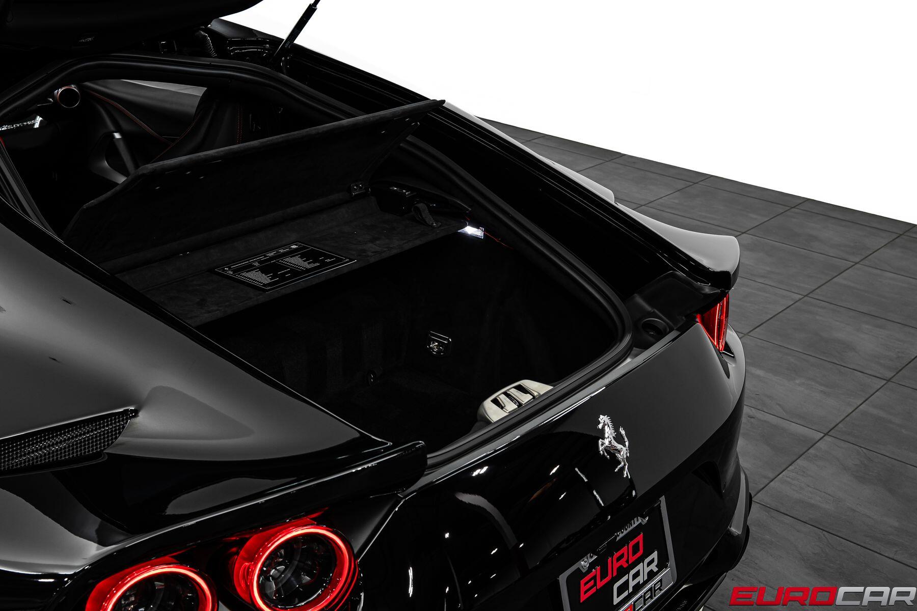 2019 Ferrari 812 Superfast *HUGE CARBON INTERIOR OPTIONS * FRONT LIFT*Image 18