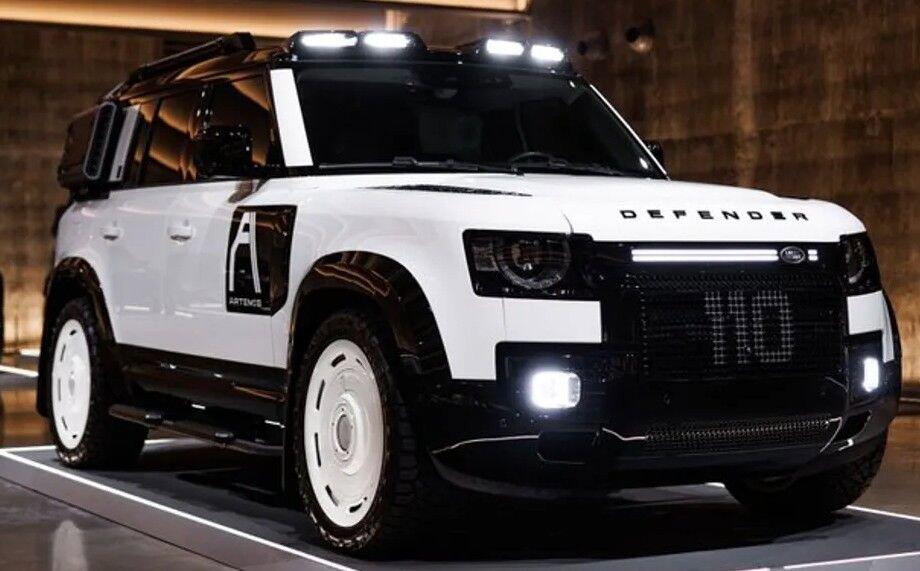 2025 Land Rover Defender 110 X-Dynamic SE P500's photo