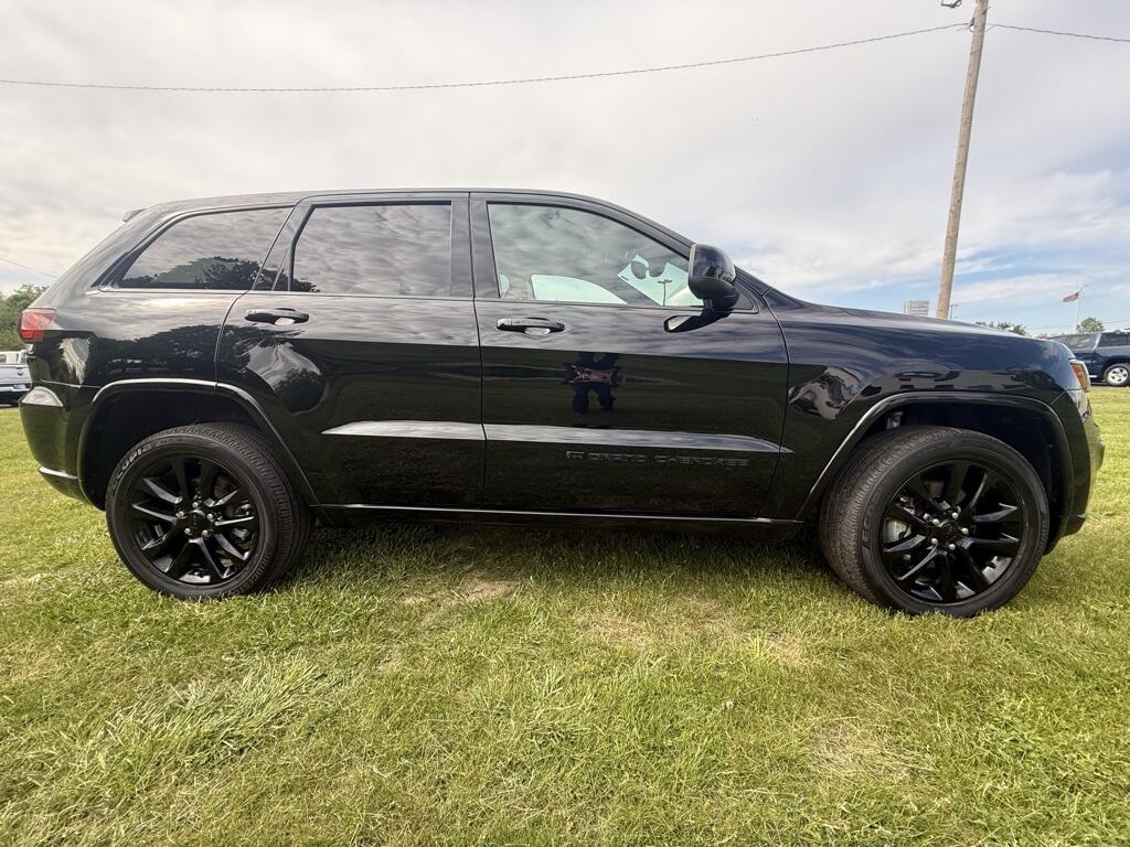 Used 2022 Jeep Grand Cherokee WK Laredo X with VIN 1C4RJFAG9NC118217 for sale in Angola, IN