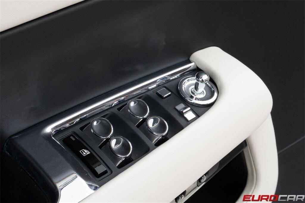 Used 2018 Rolls-Royce Dawn *BESPOKE INTERIOR * IMMACULATE CONDITION*Image 26