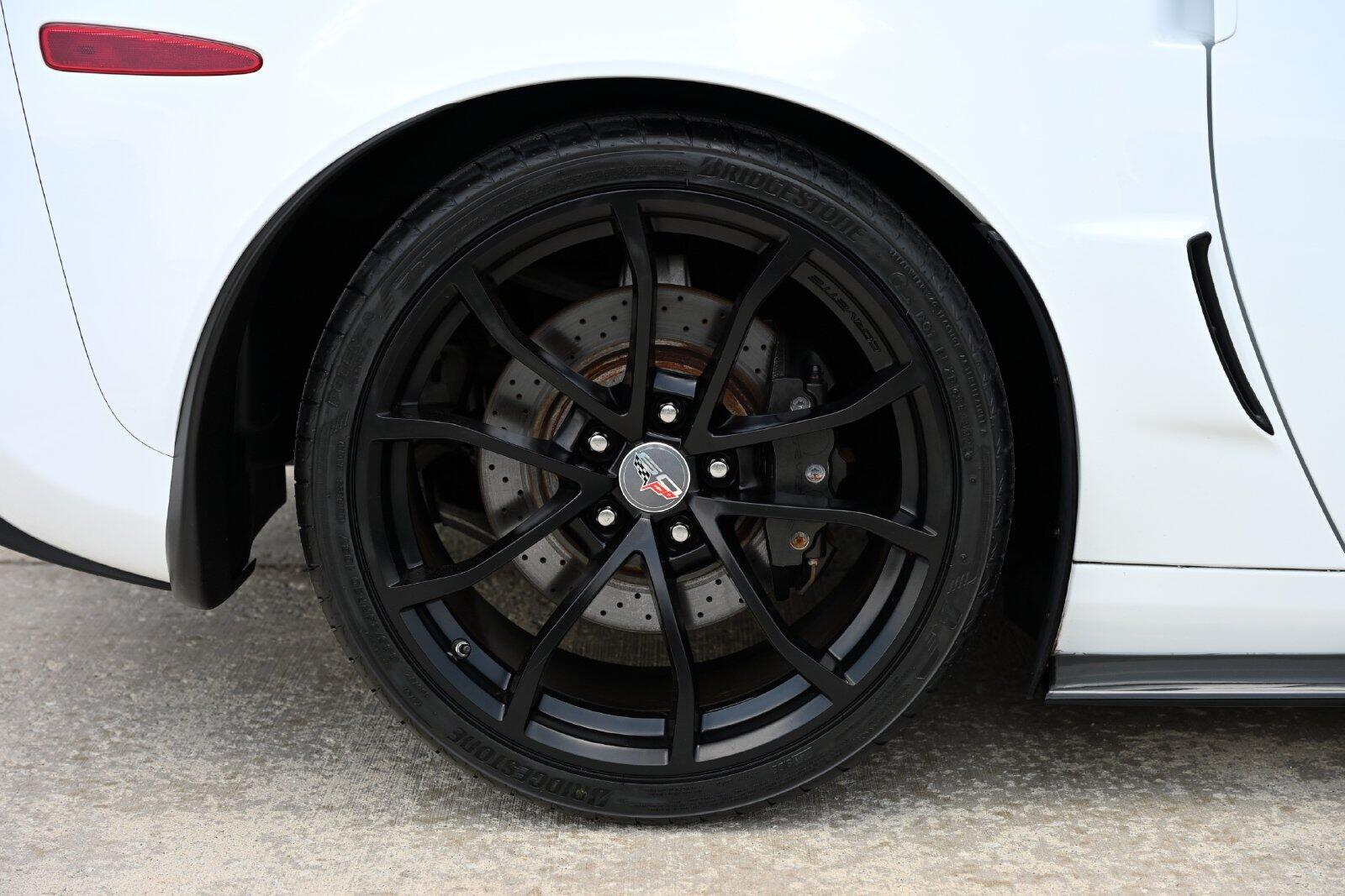 2013 Chevrolet Corvette 427 - Photo 21