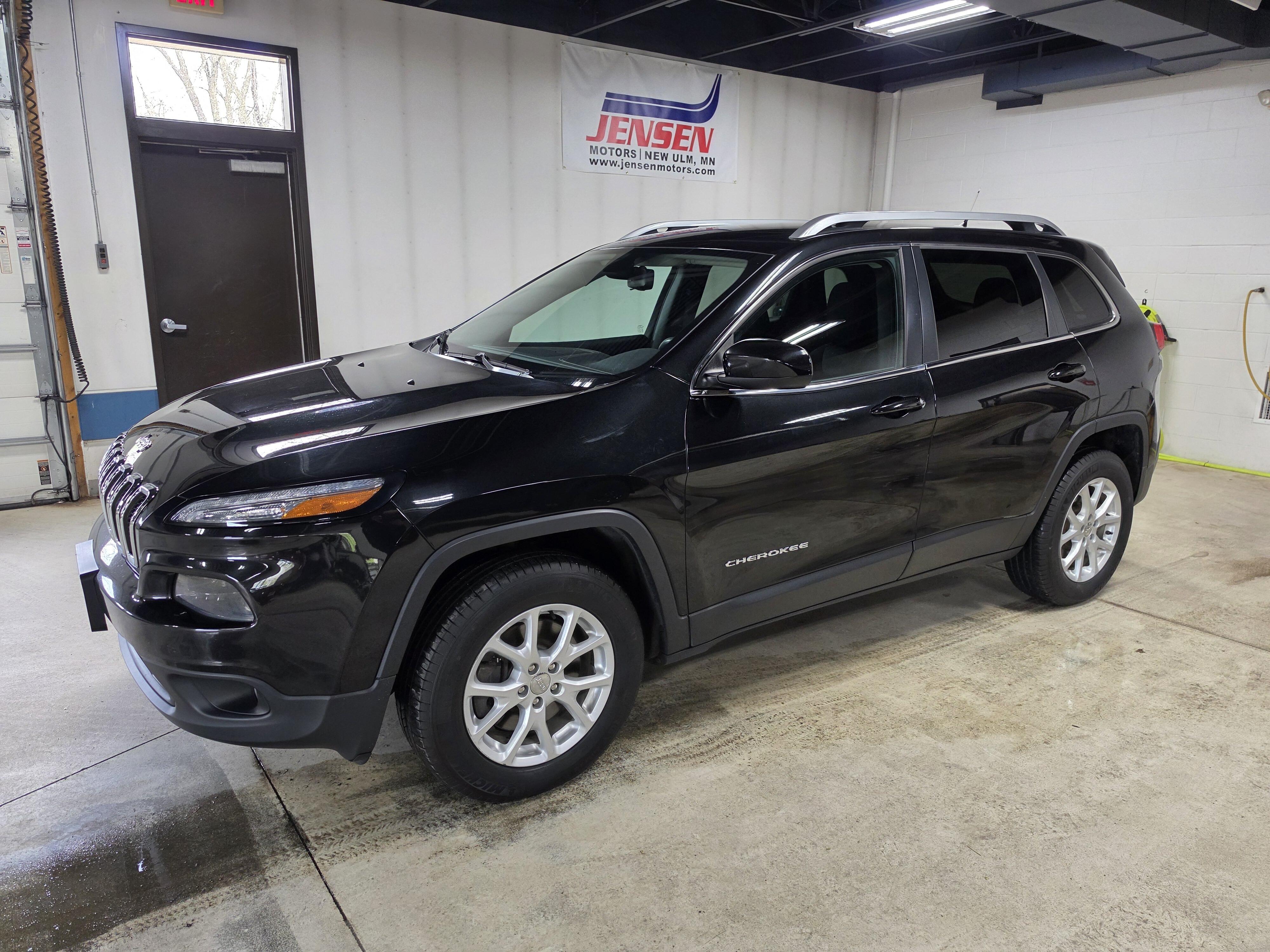 Used 2014 Jeep Cherokee Latitude with VIN 1C4PJMCS4EW232475 for sale in New Ulm, Minnesota