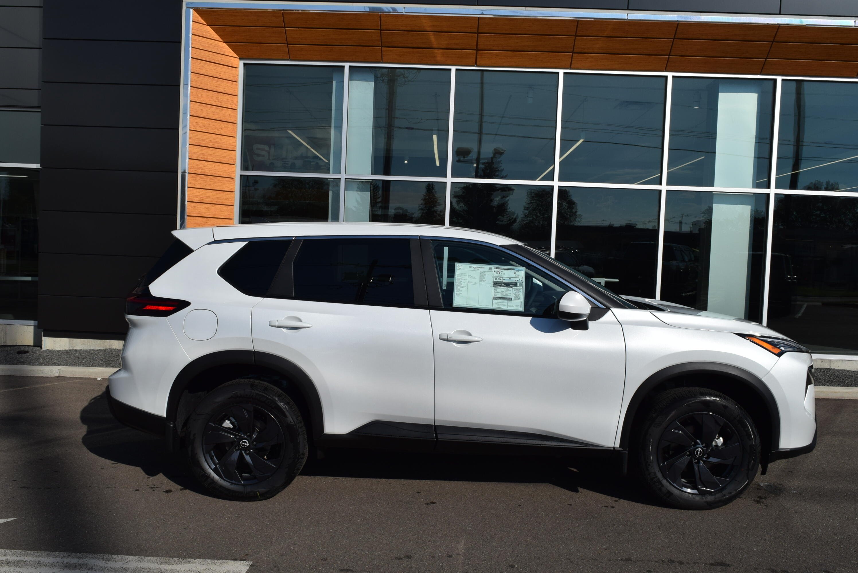 2027 Nissan Rogue SV