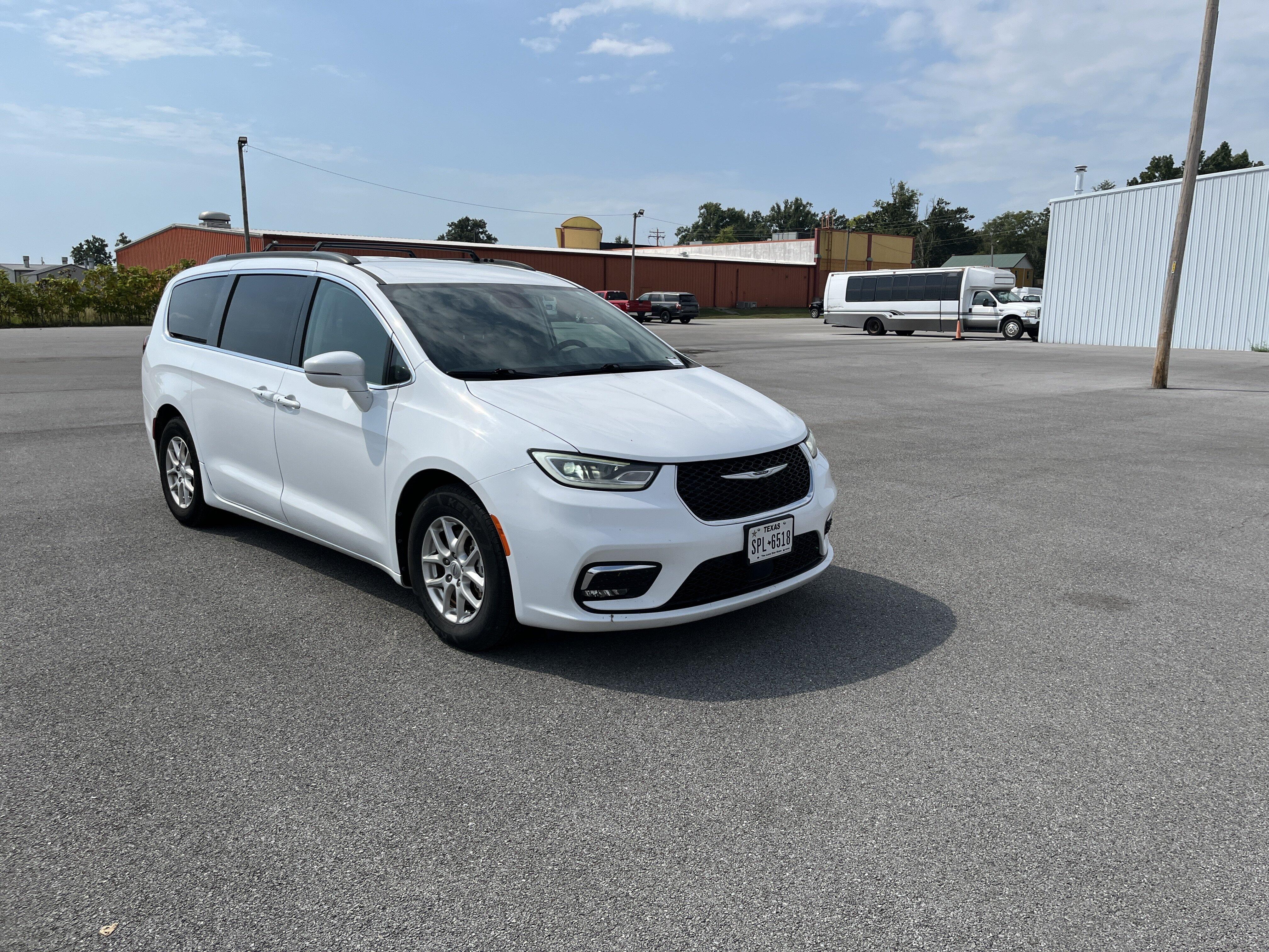 2022 Chrysler Pacifica Touring L
